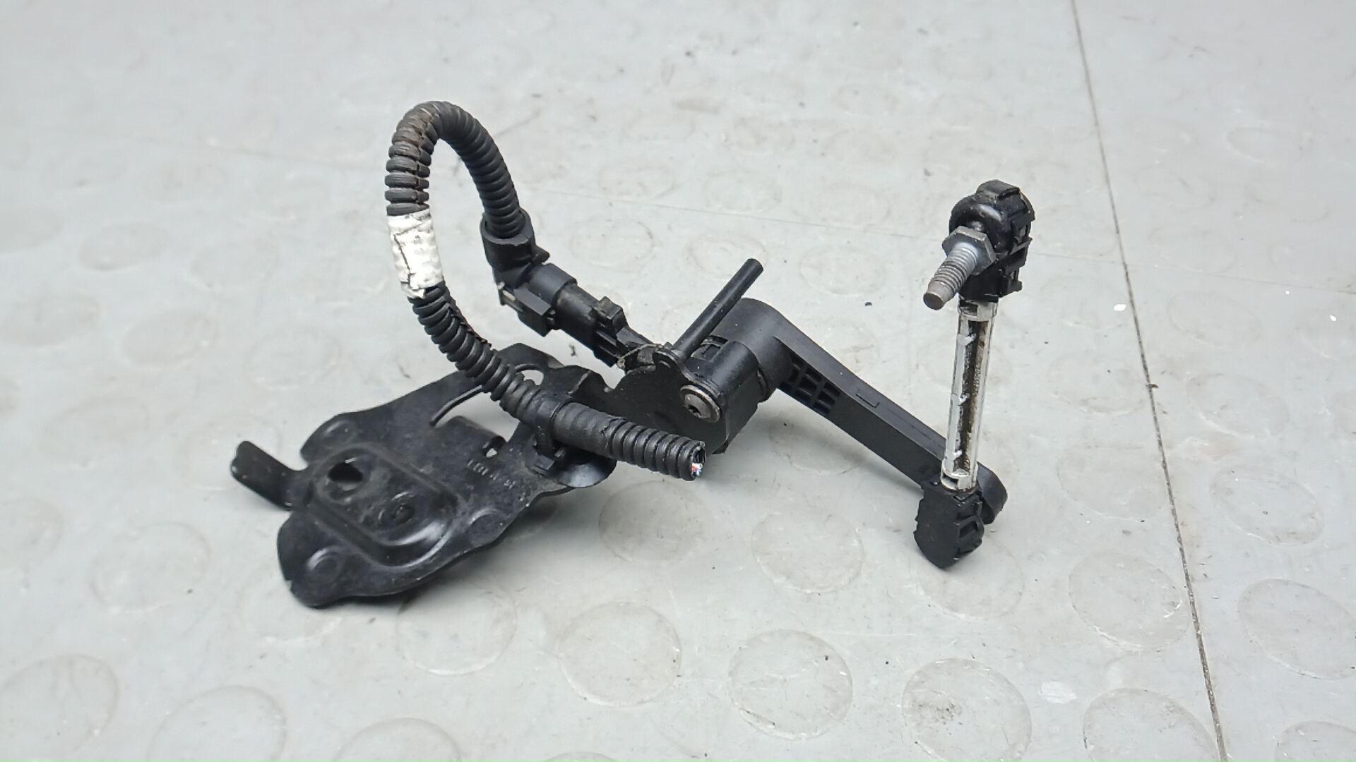 Датчик регулировки дорож. просвета