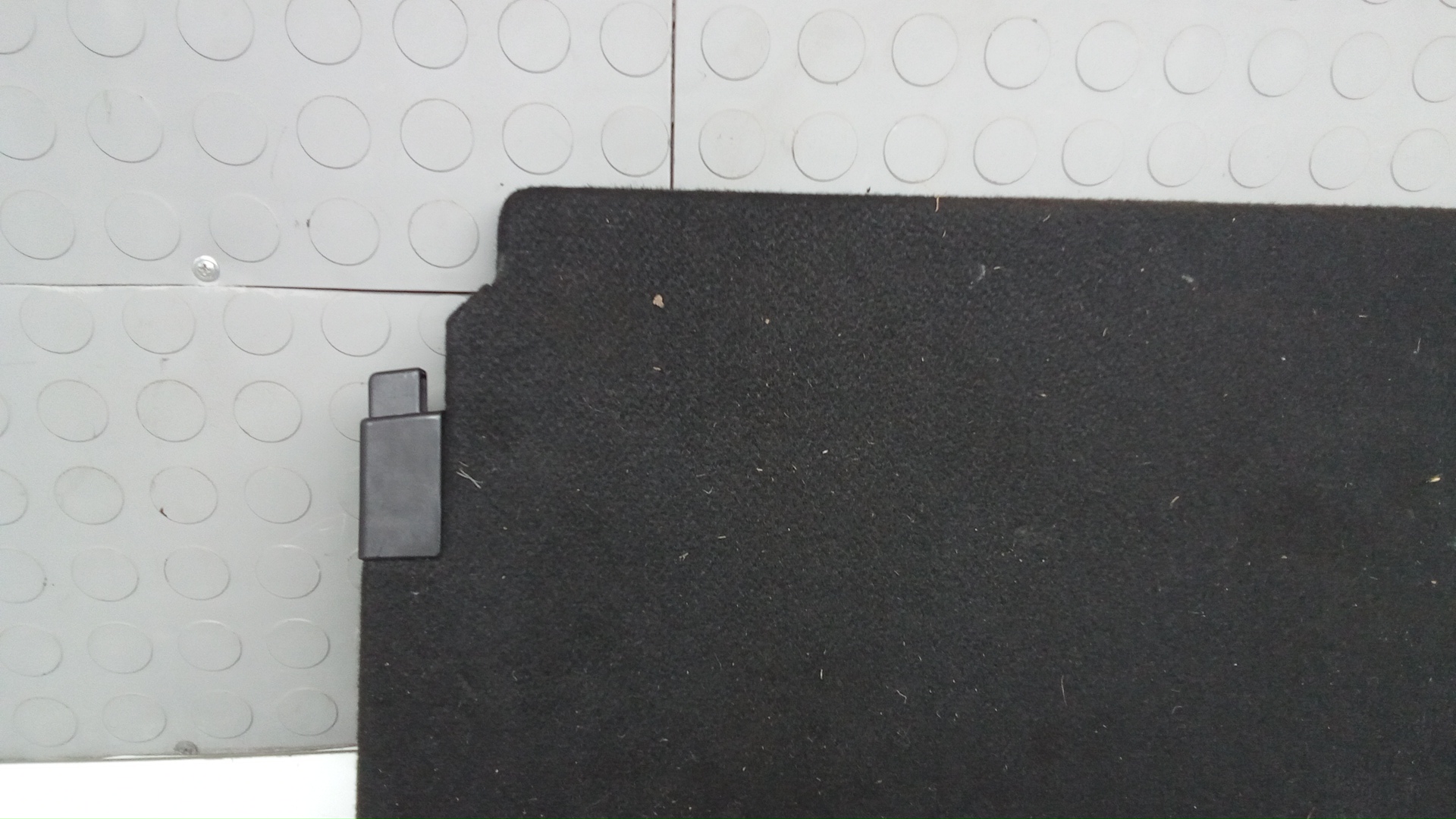 Покрытие напольное (ковролин)