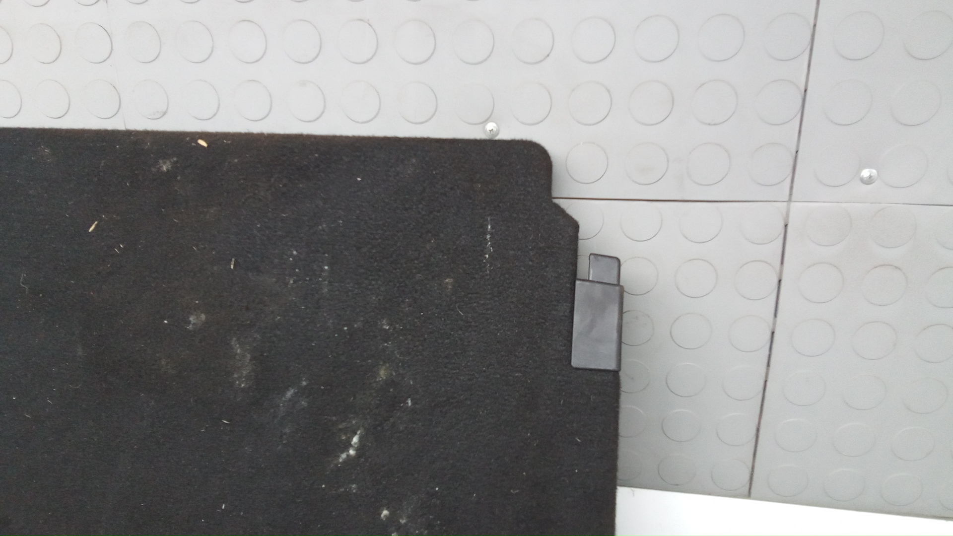 Покрытие напольное (ковролин)