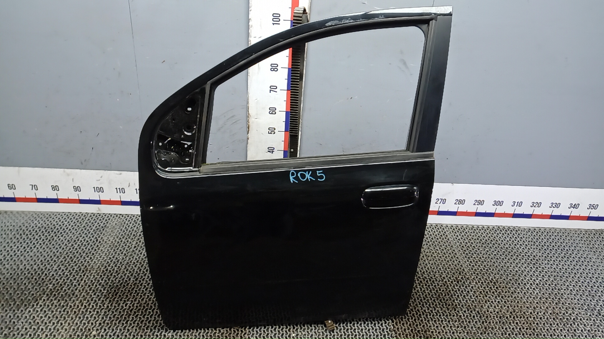 Дверь передняя левая