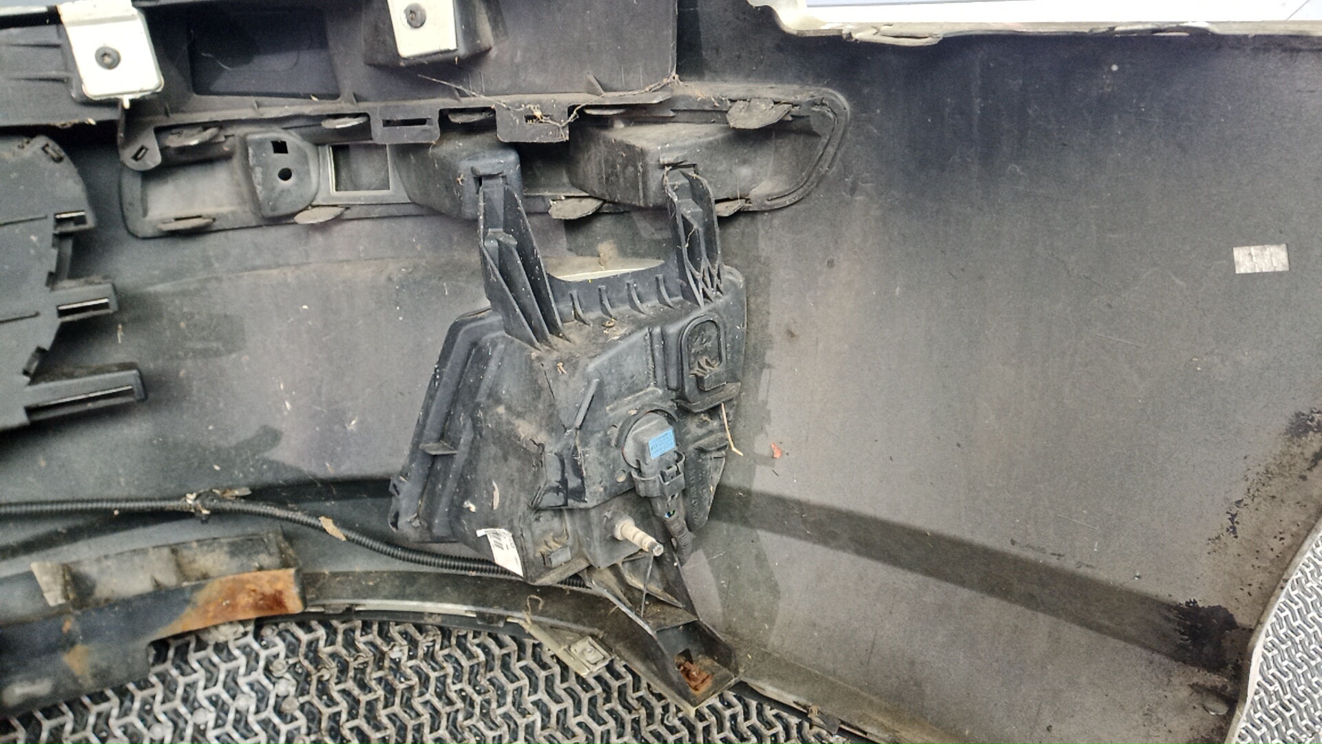 Бампер передний