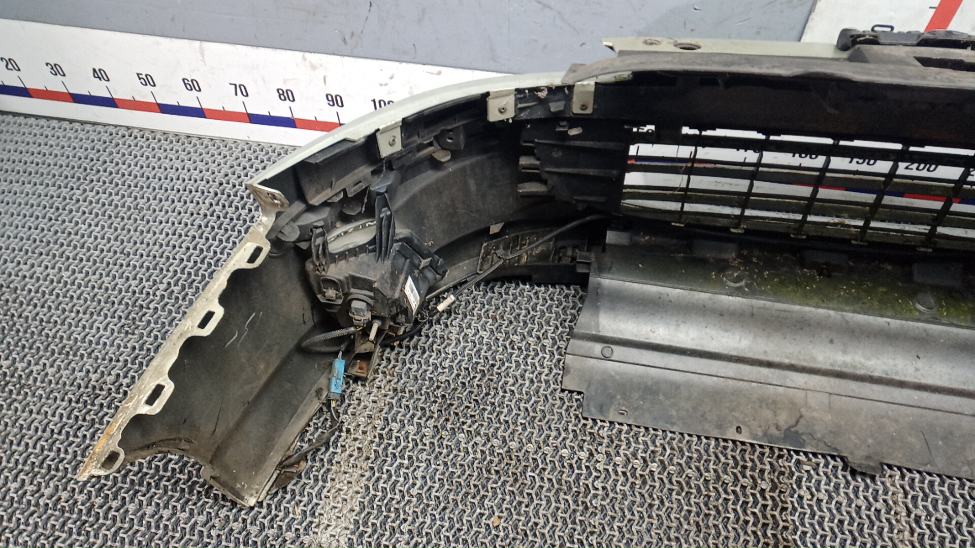 Бампер передний