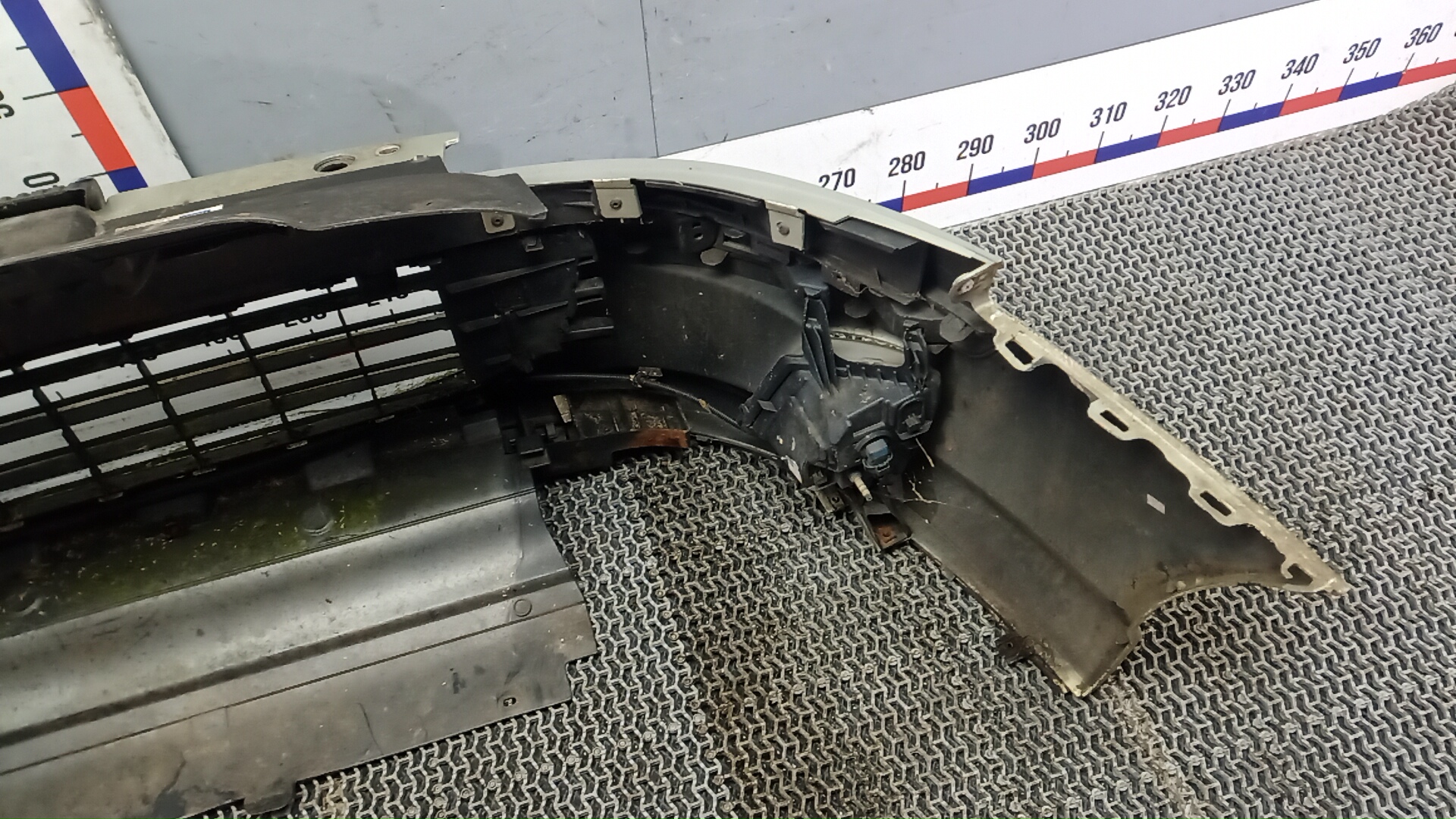 Бампер передний