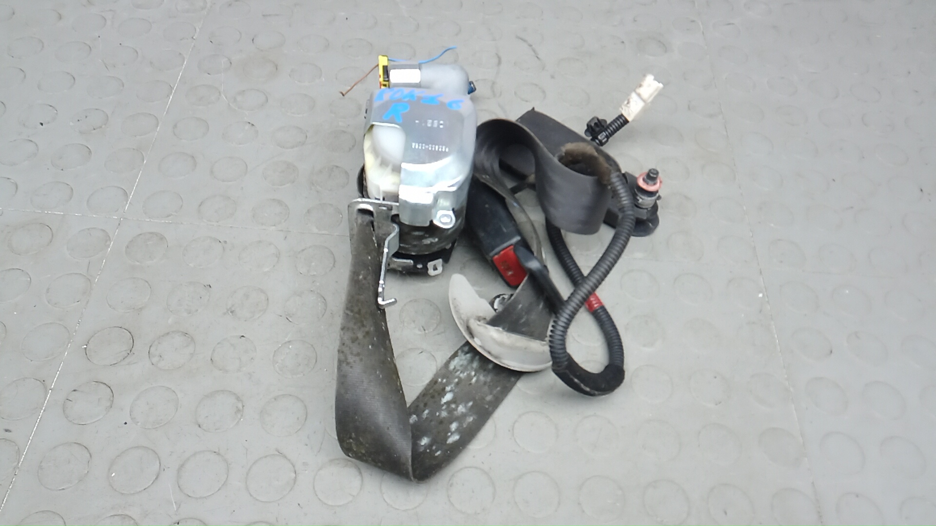 Ремень безопасности с пиропатроном