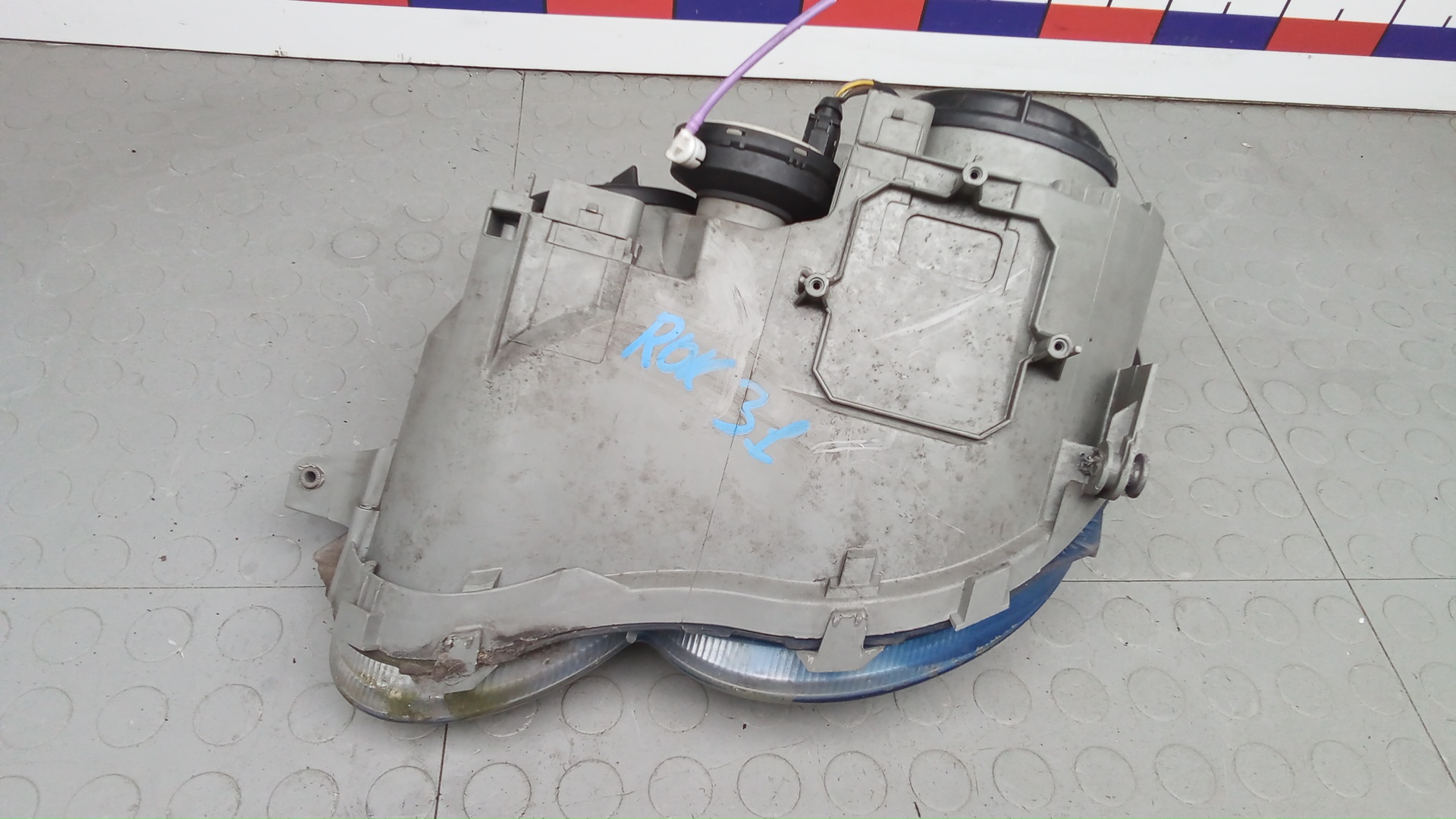 Фара правая