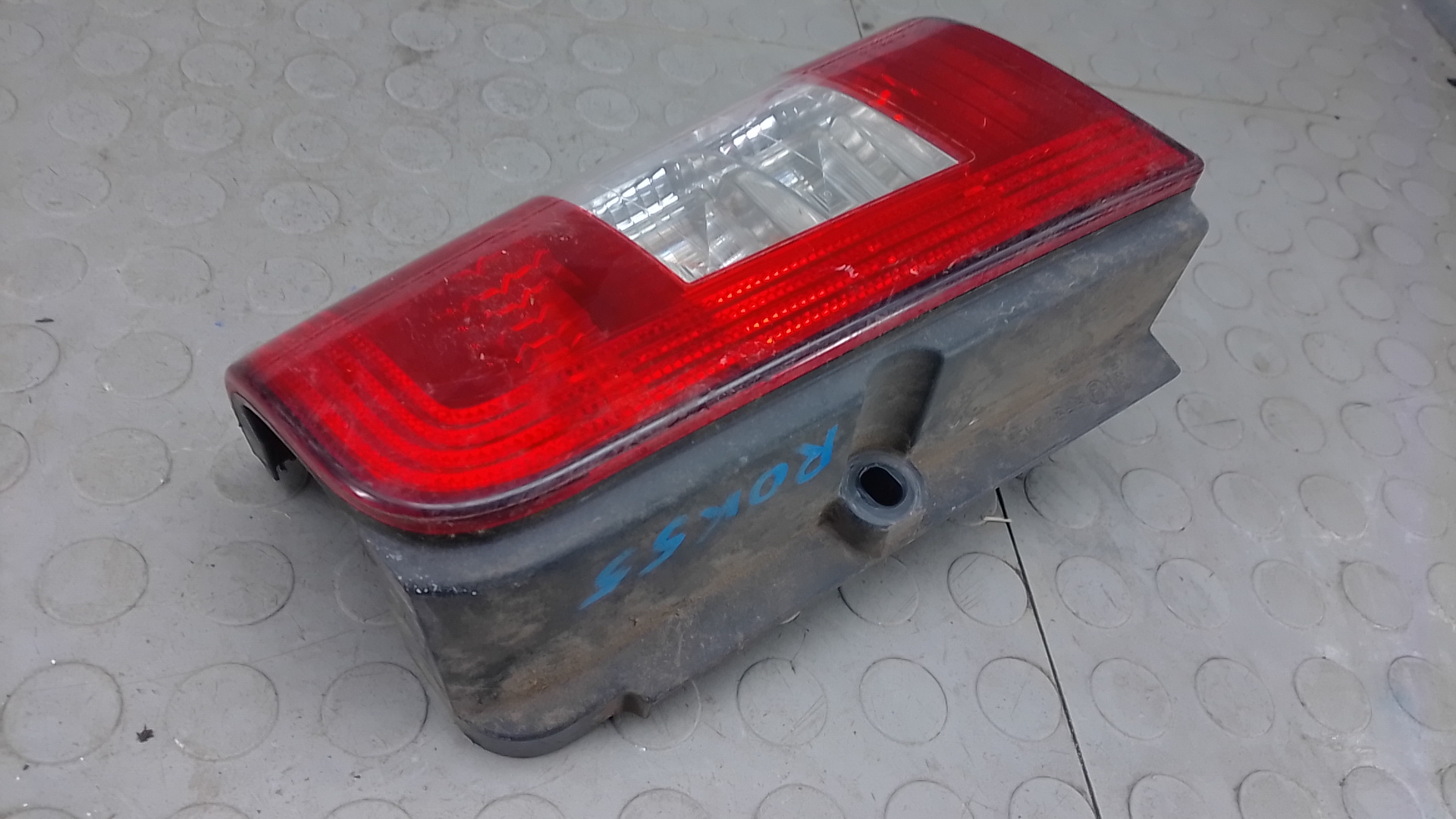 Фонарь задний правый