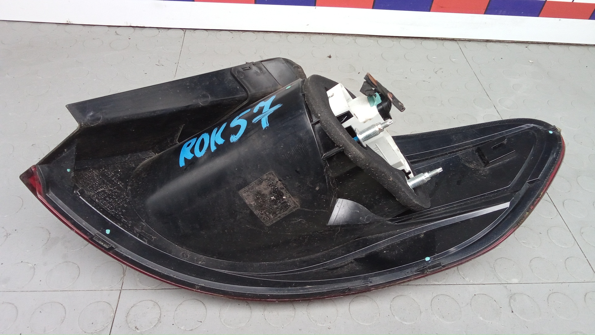 Фонарь задний левый