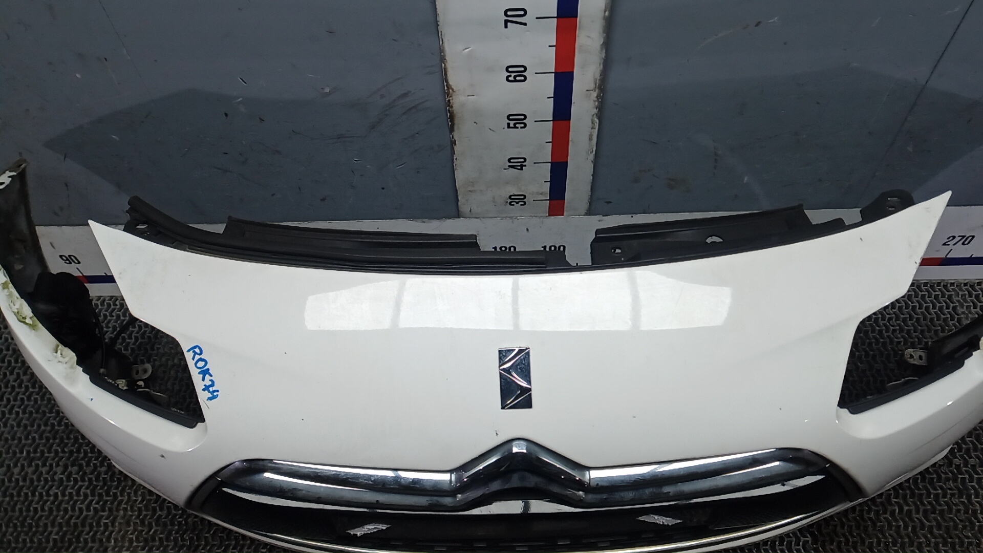 Бампер передний