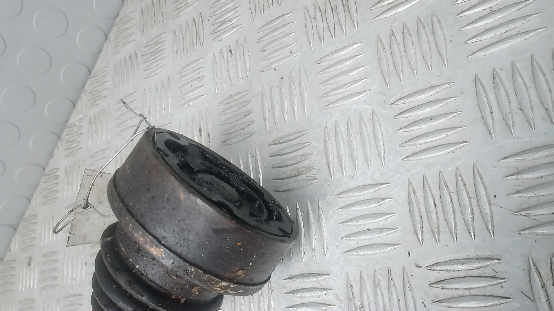 Полуось передняя правая