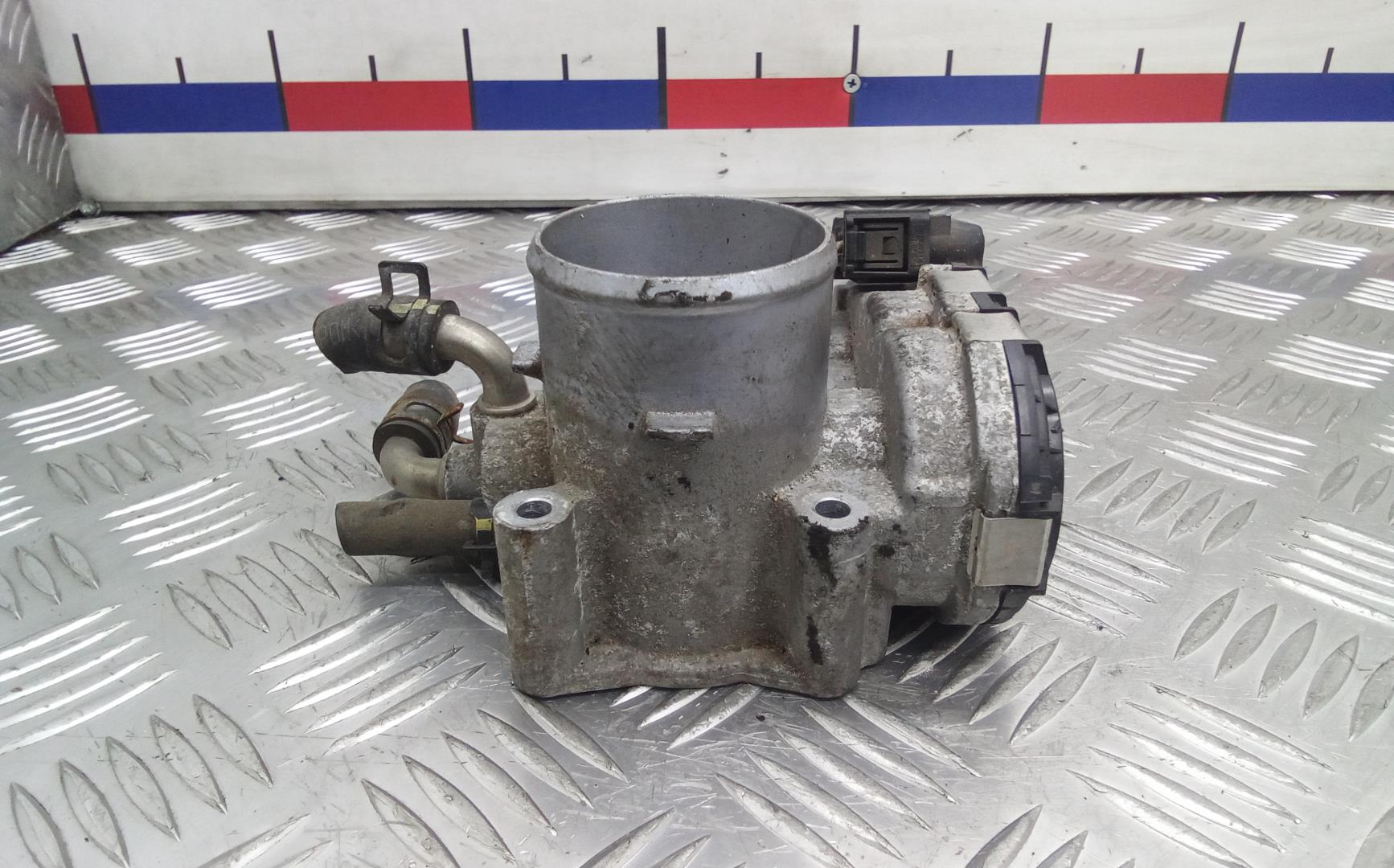 Заслонка дроссельная электрическая