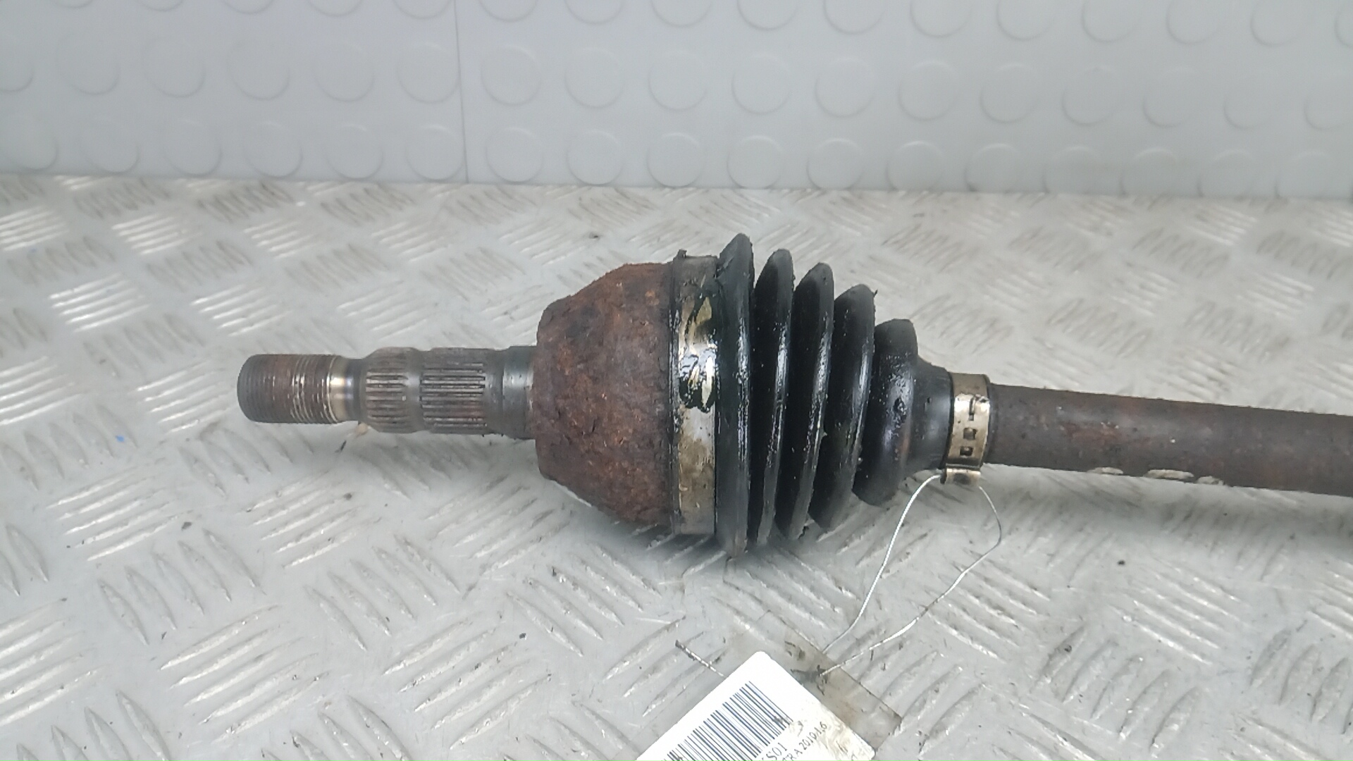 Полуось передняя левая