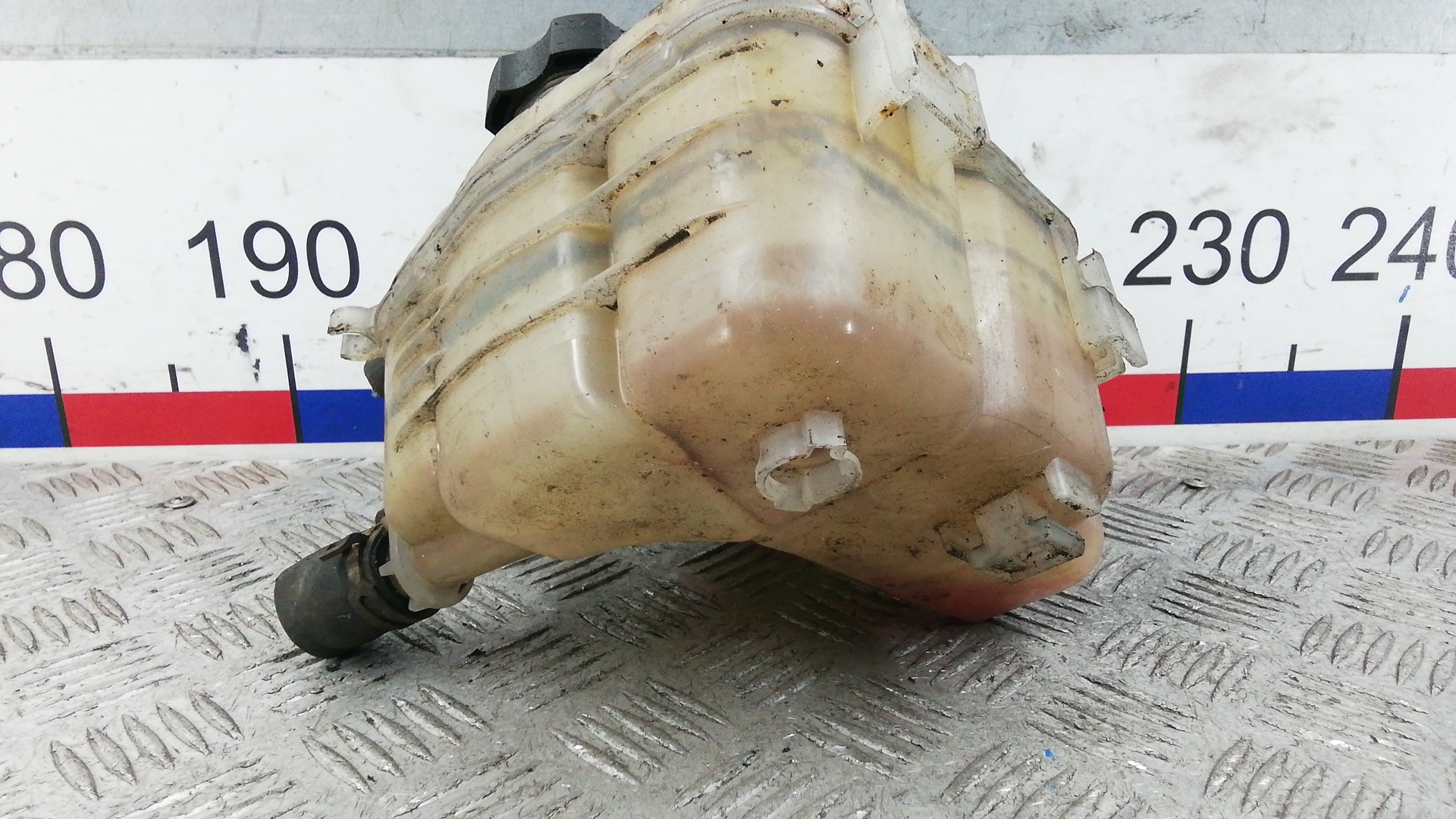 Бачок расширительный