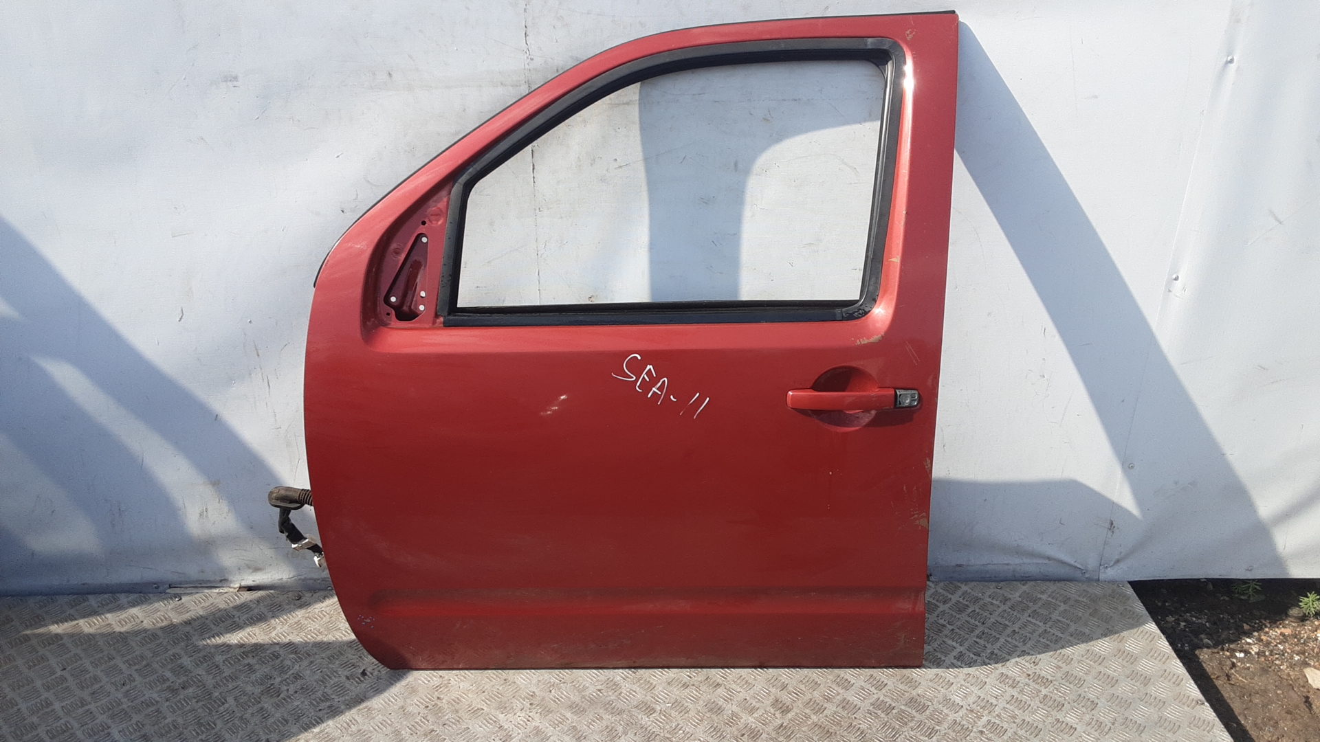 Дверь передняя левая