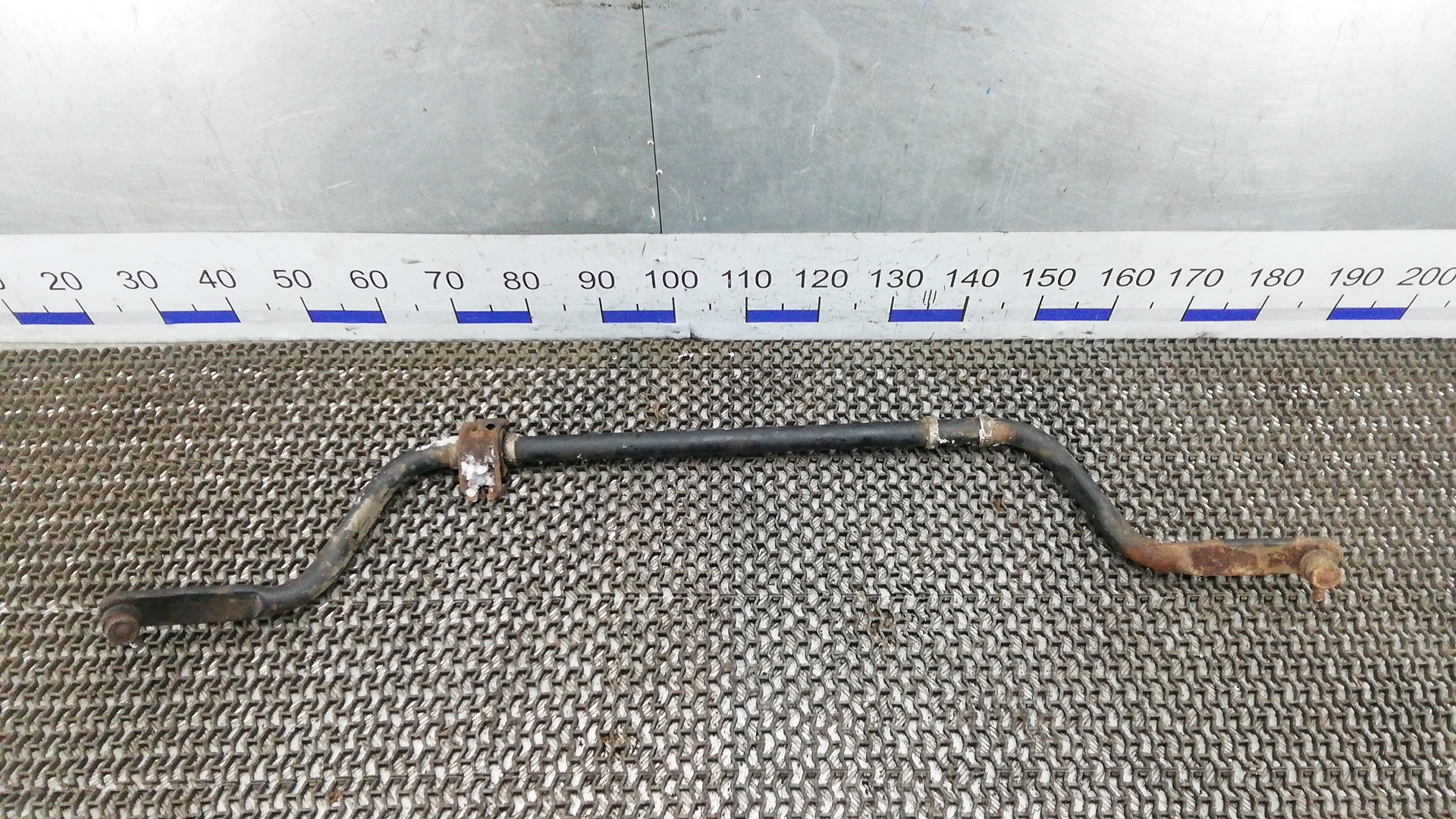 Стабилизатор передний