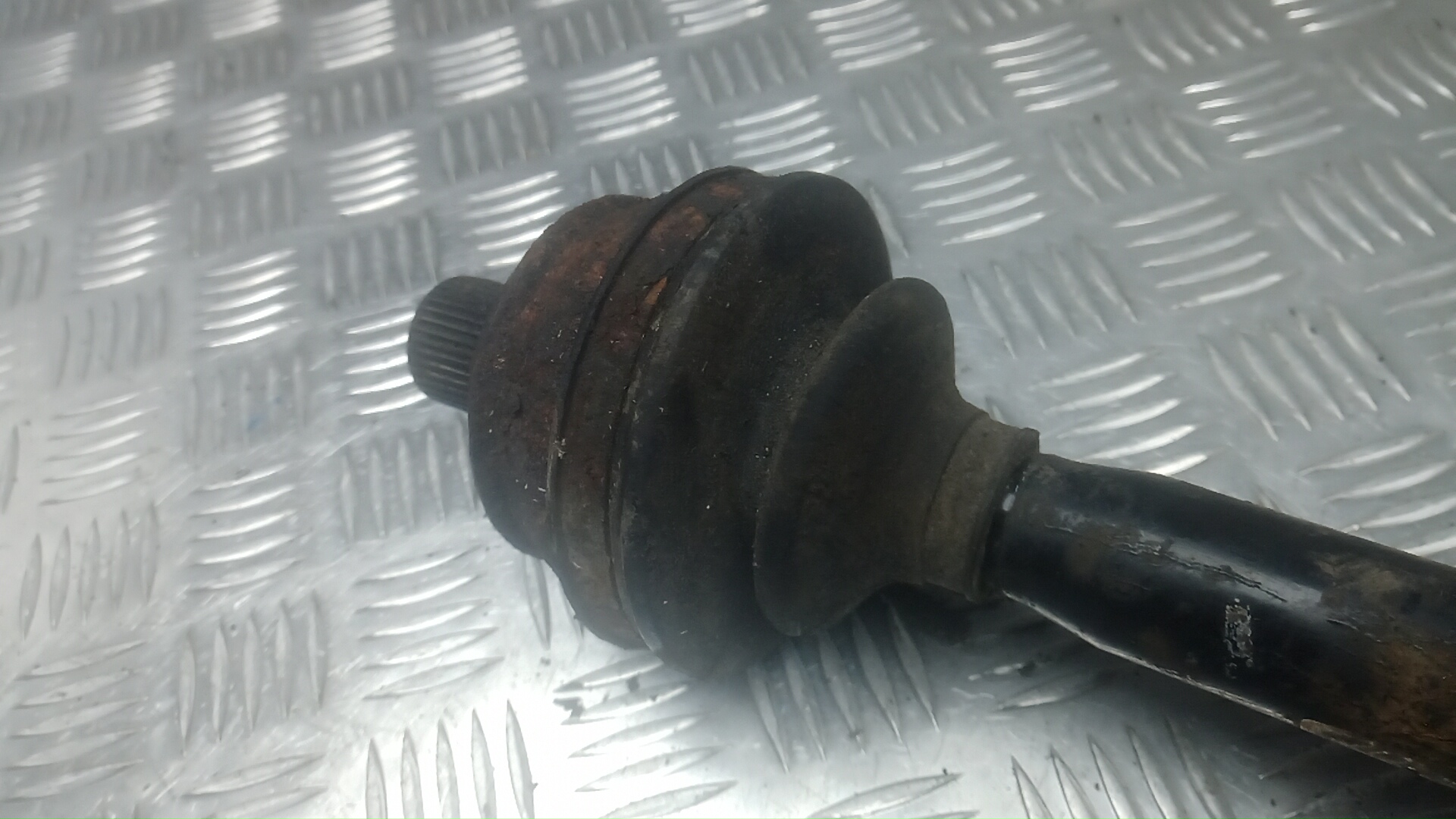 Полуось задняя правая