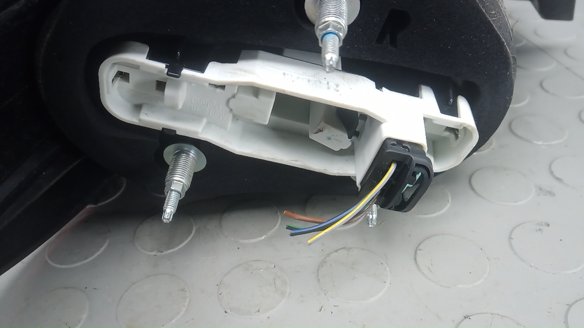 Фонарь задний правый