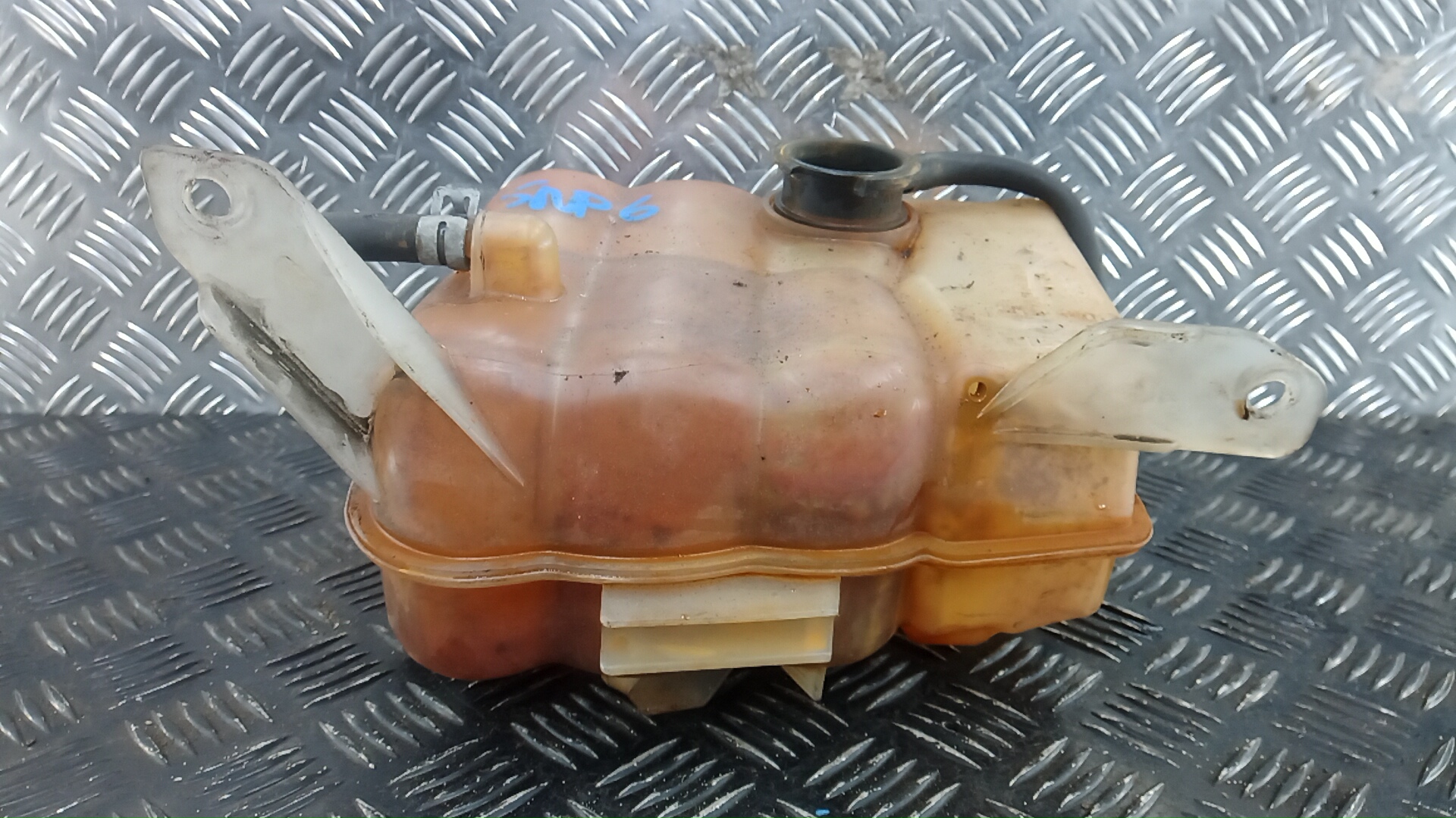 Бачок расширительный