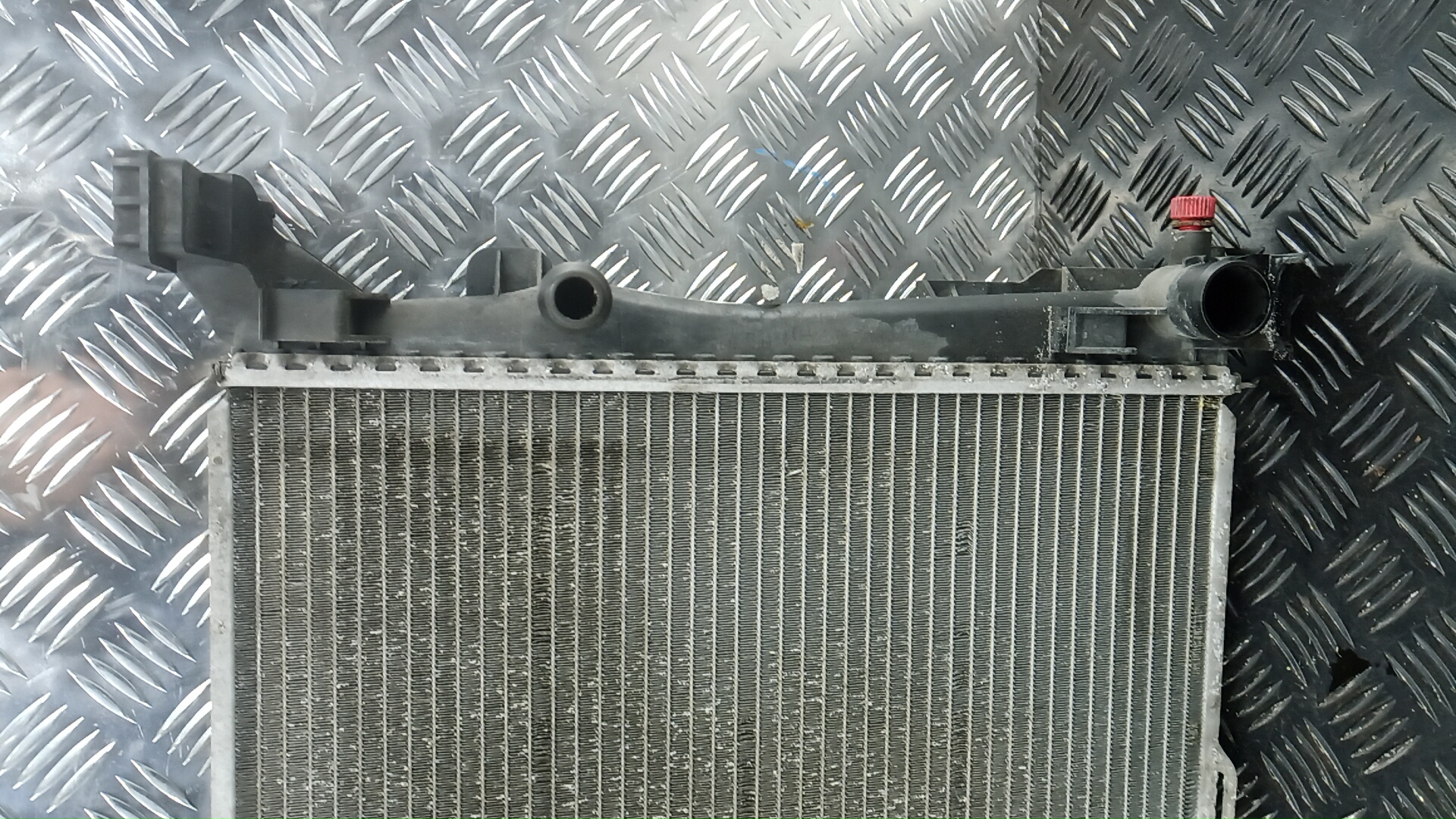 Радиатор охлаждения двигателя основной