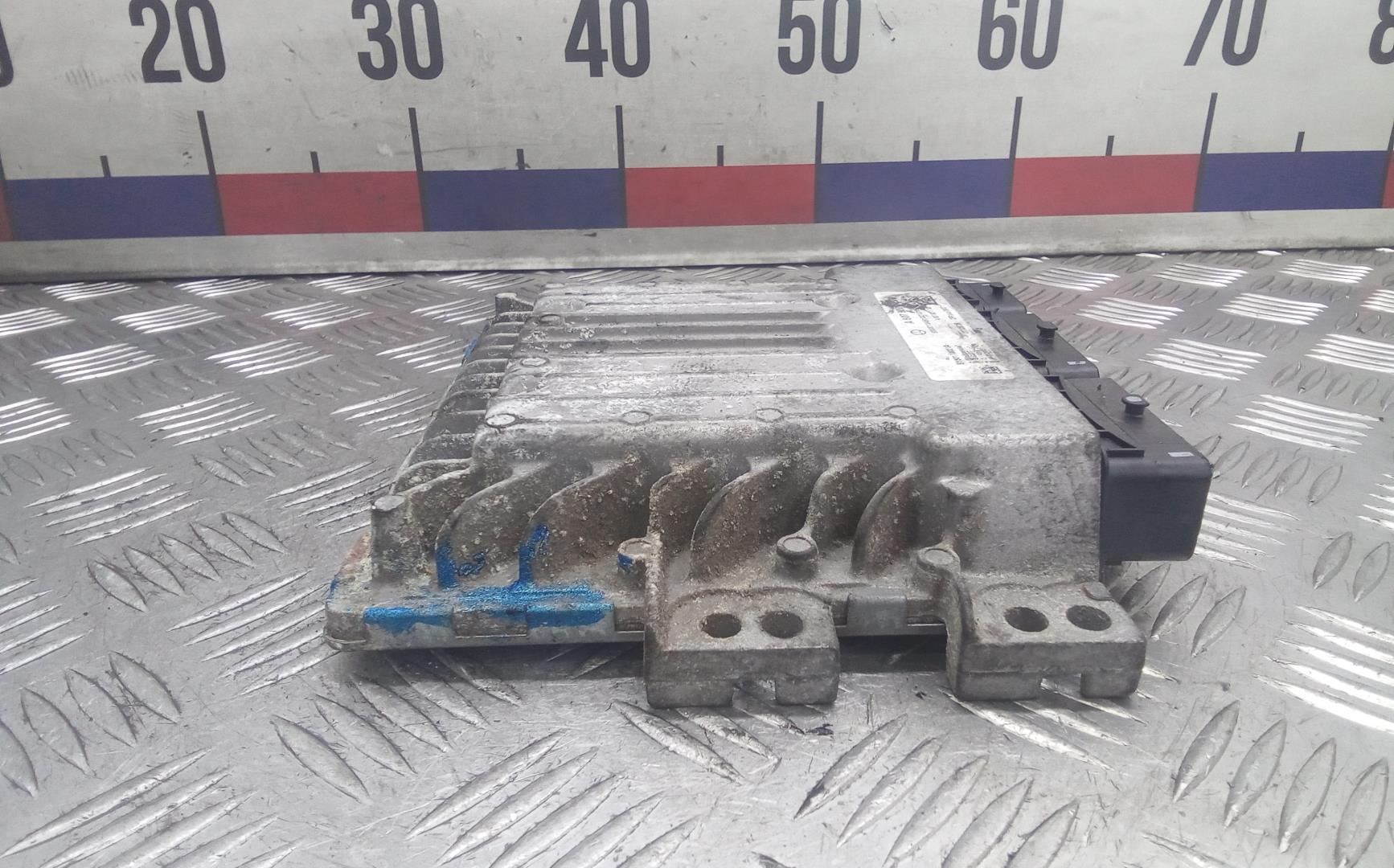 Блок управления двигателем