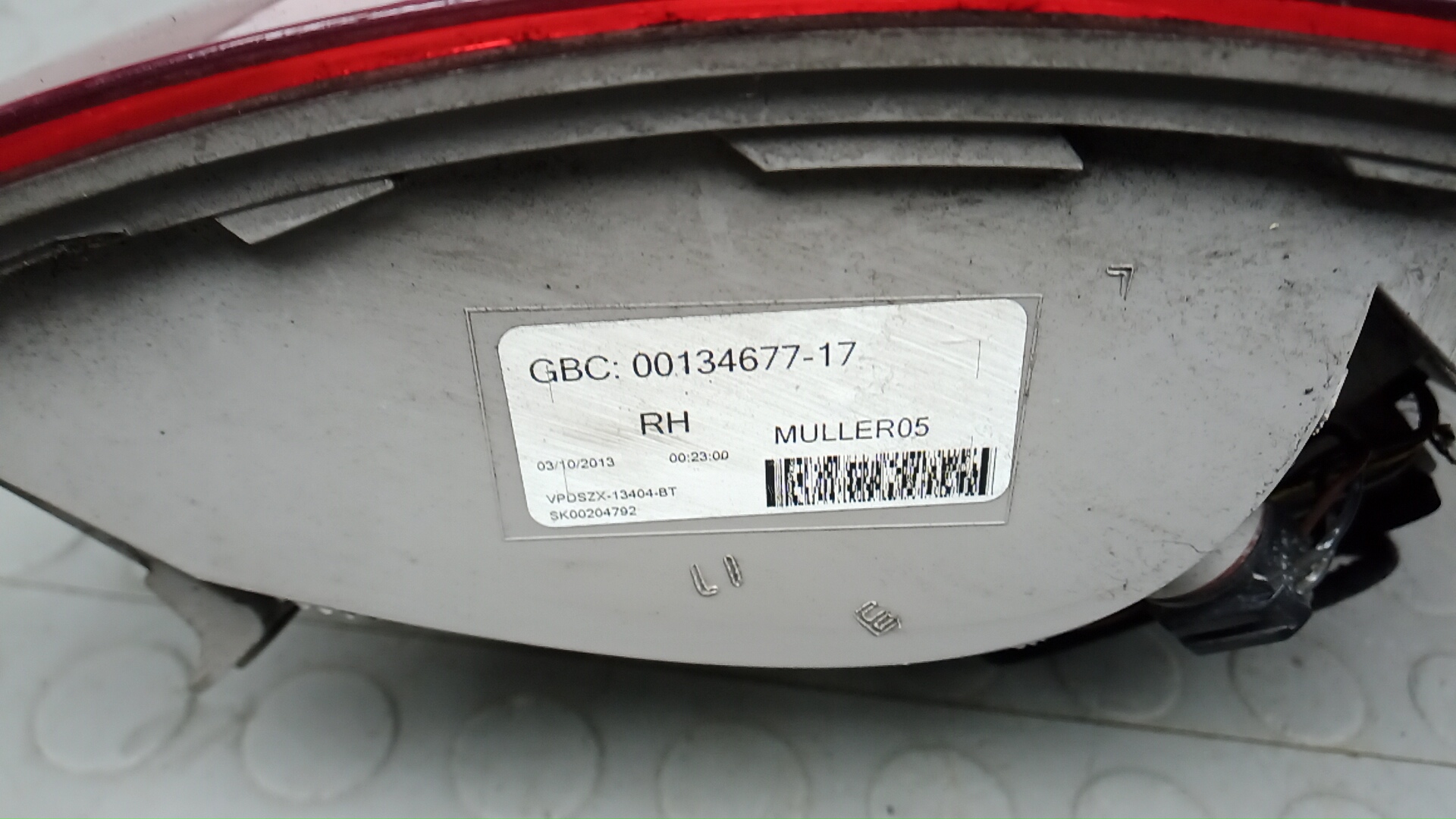 Фонарь задний правый