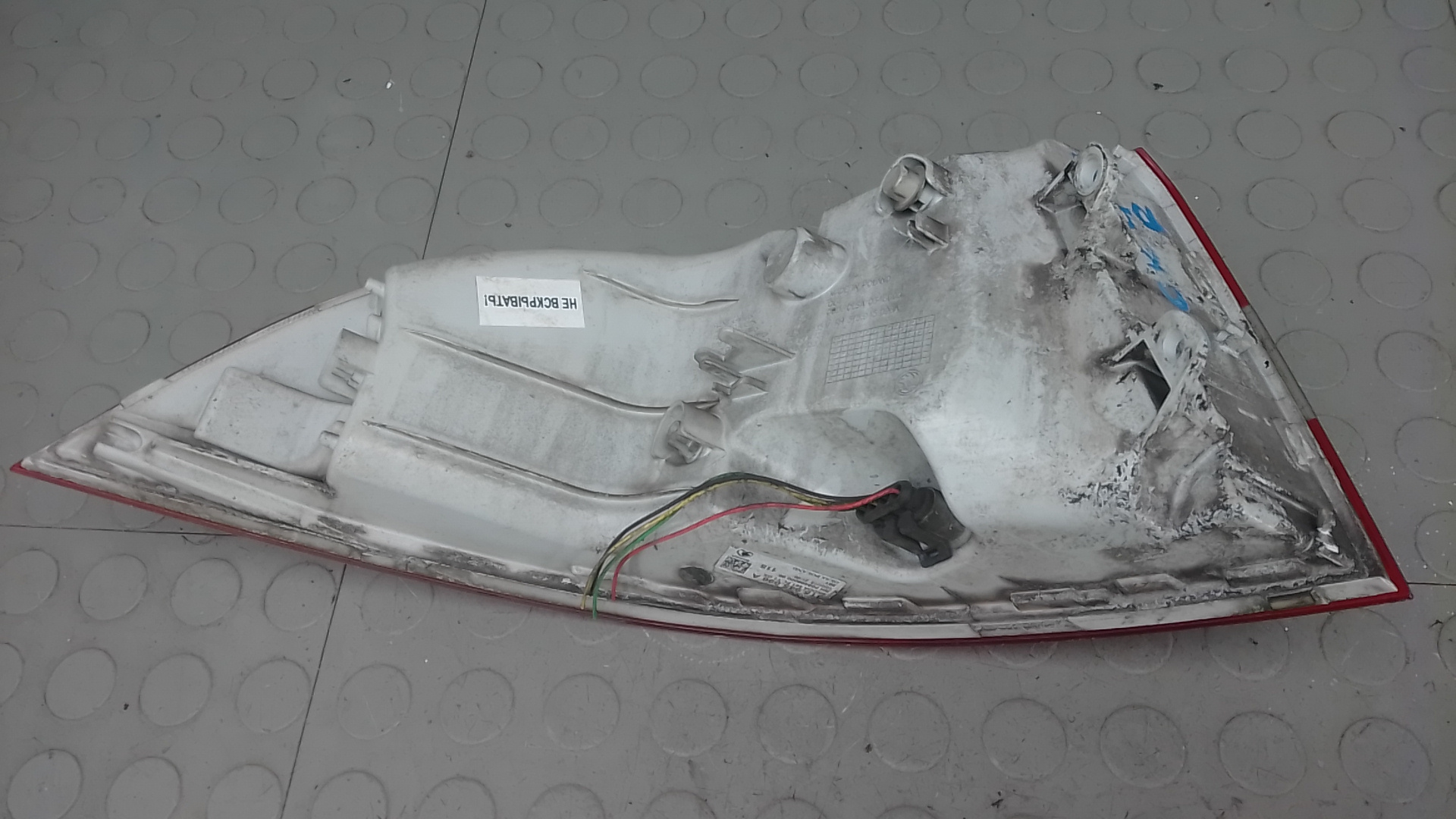 Фонарь задний правый