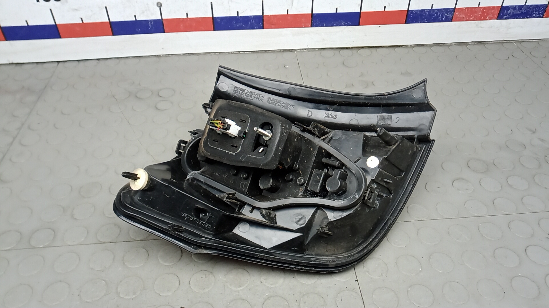 Фонарь задний правый