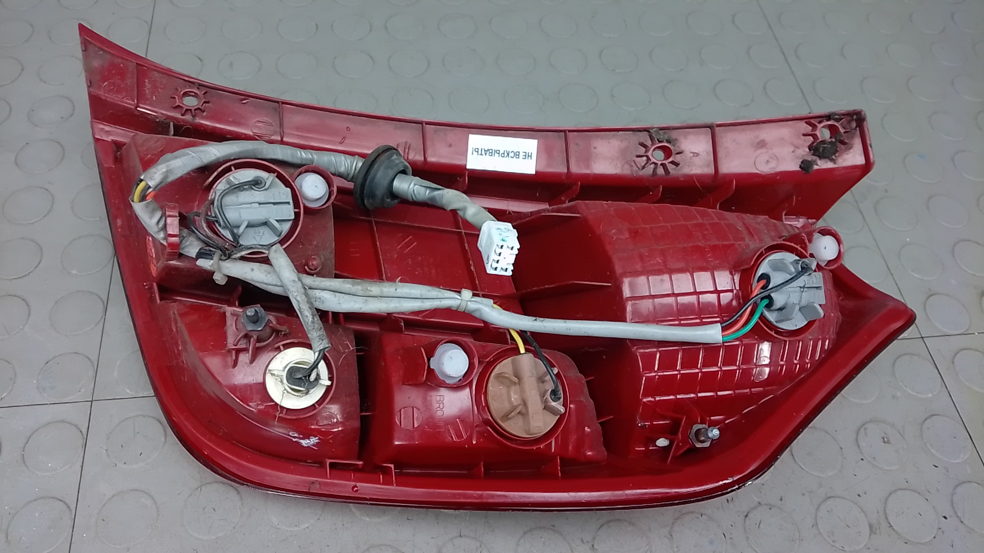 Фонарь задний левый