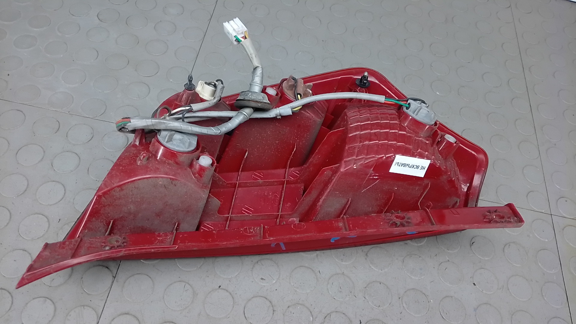 Фонарь задний правый