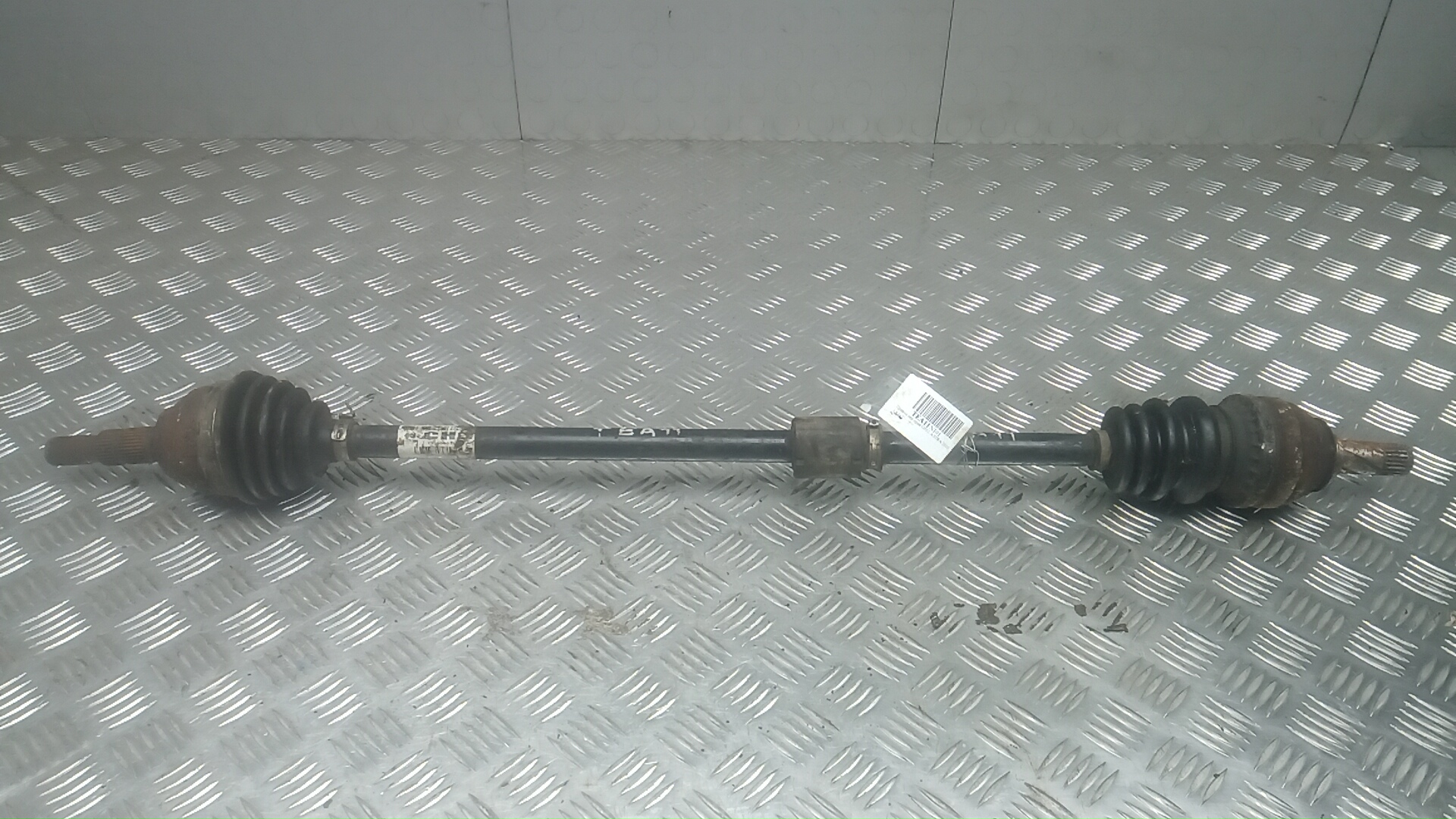 Полуось передняя правая