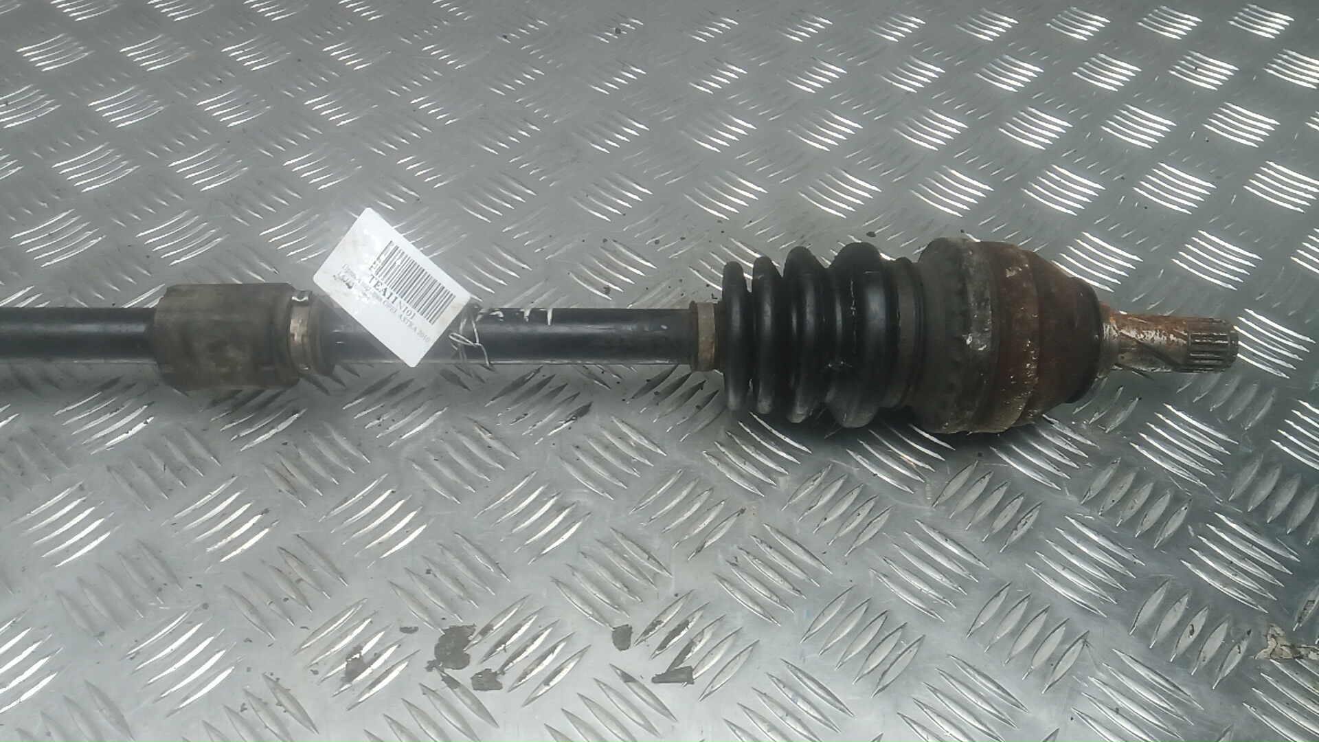 Полуось передняя правая