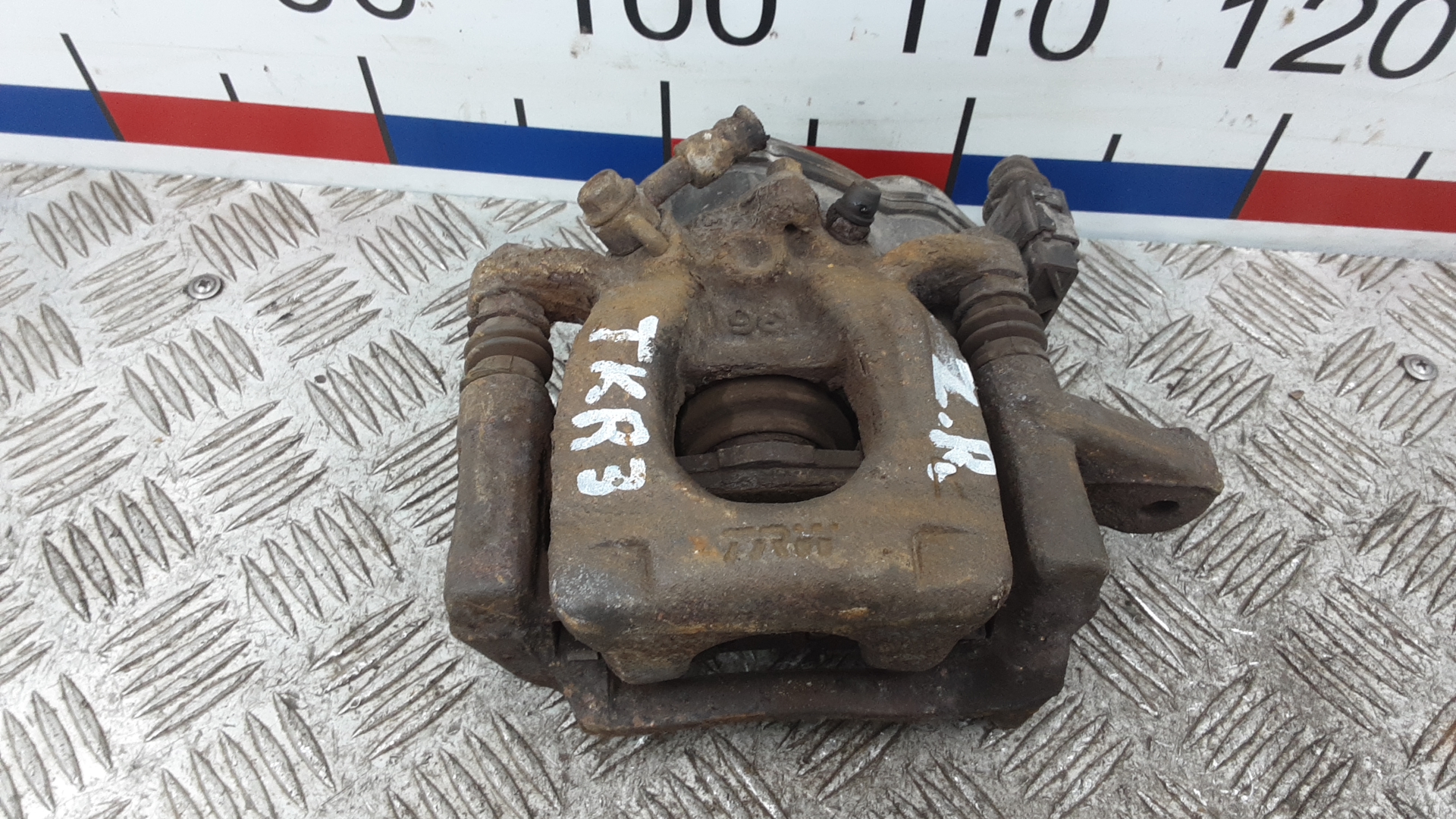 Суппорт задний правый