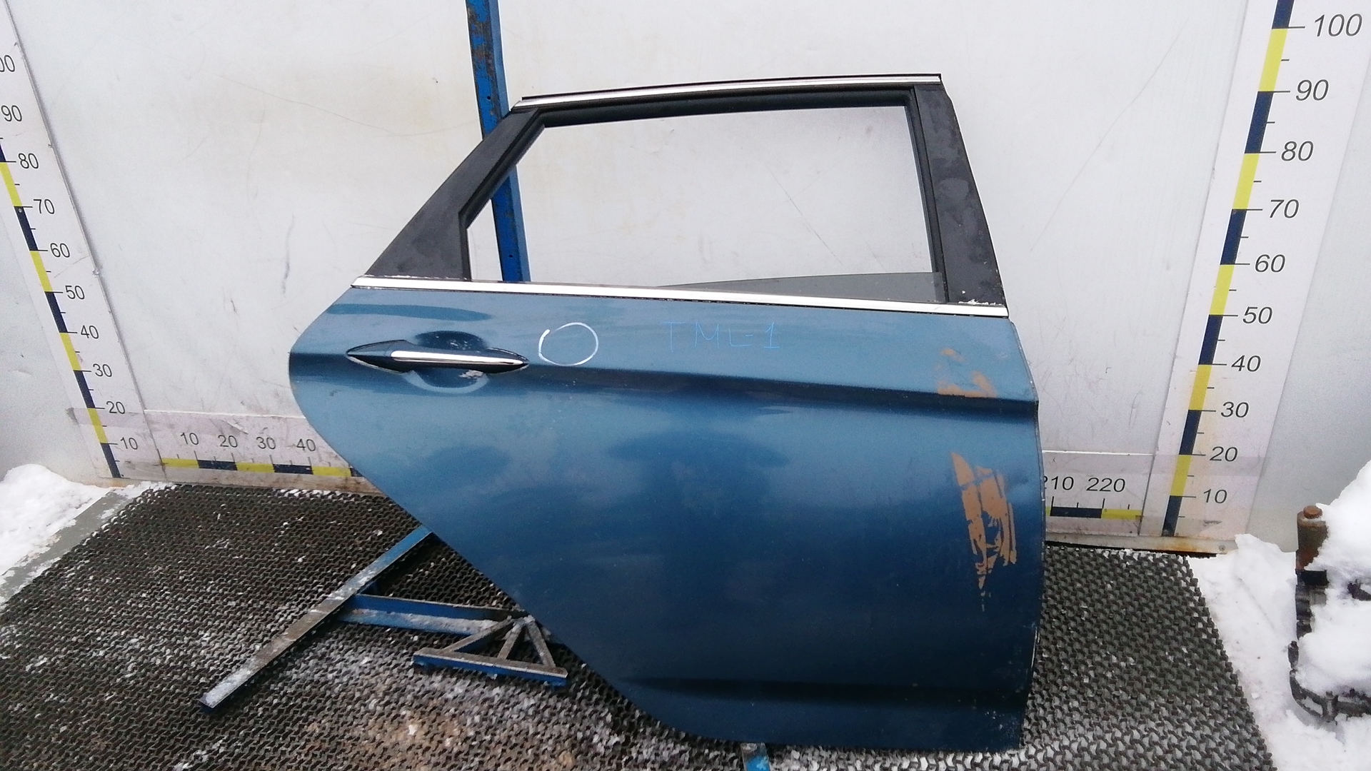 Дверь задняя правая