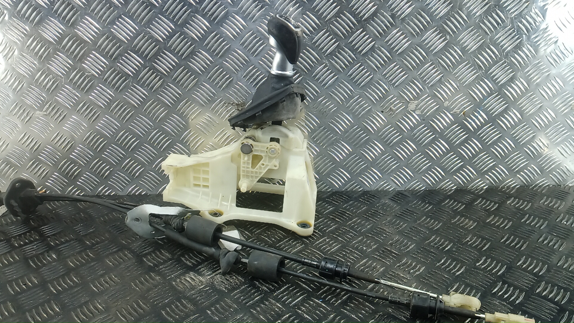 Кулиса МКПП / АКПП