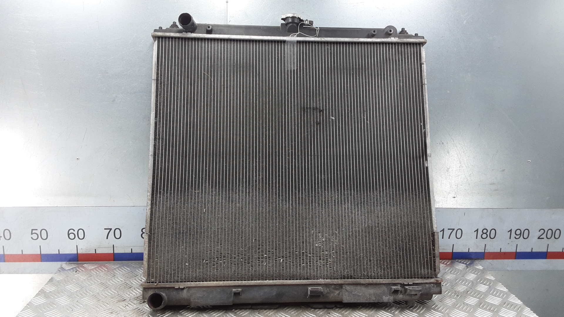 Радиатор охлаждения двигателя основной