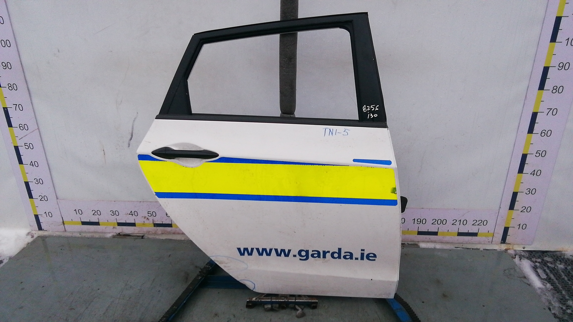 Дверь задняя правая