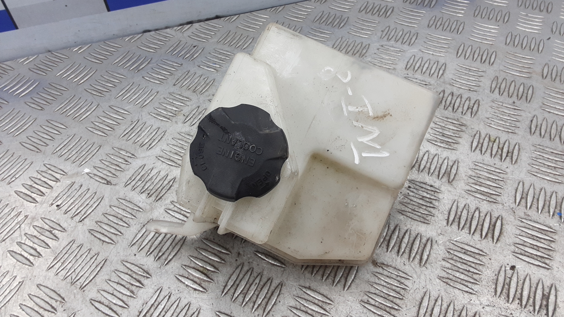 Бачок расширительный