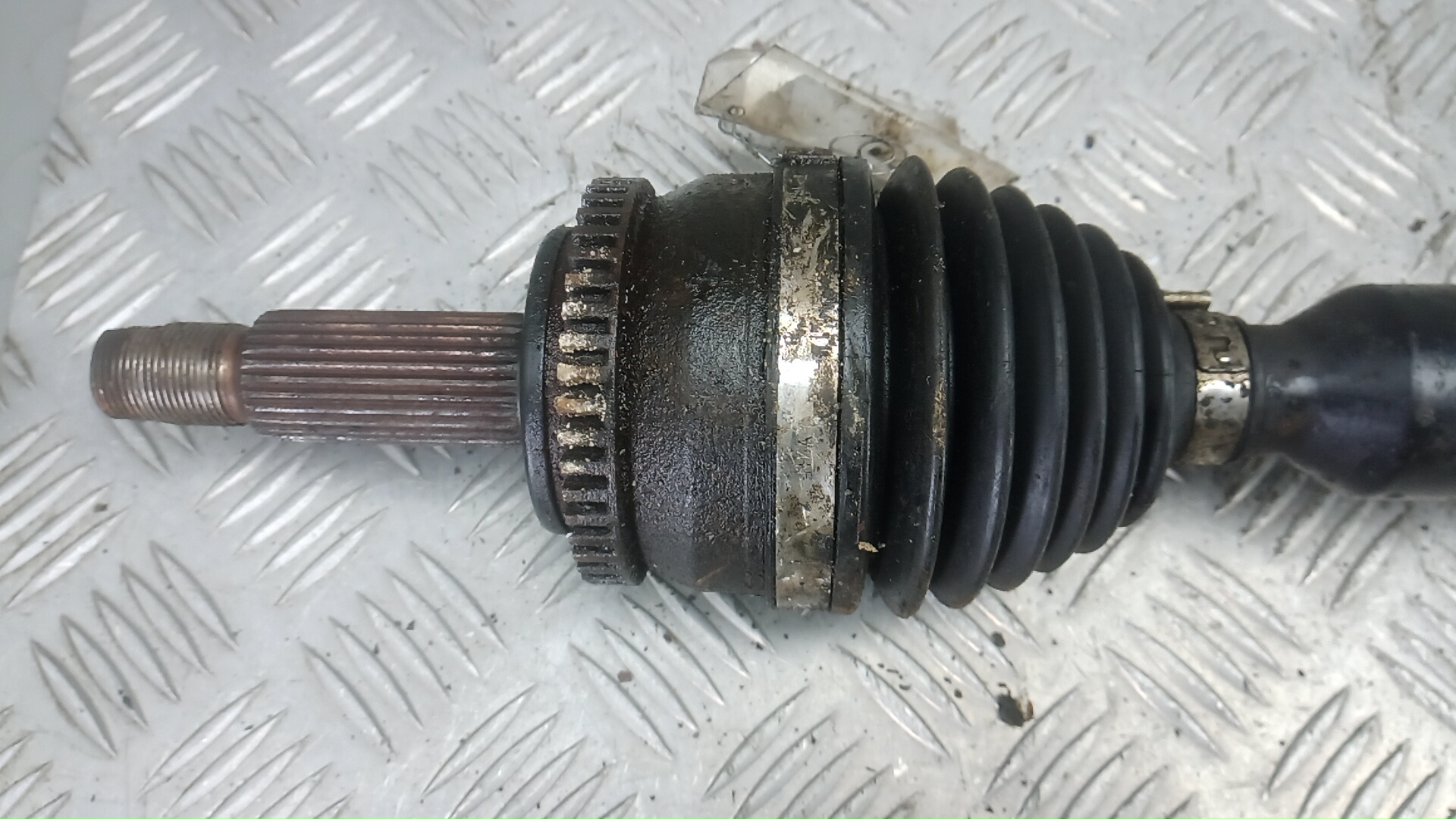 Полуось передняя правая