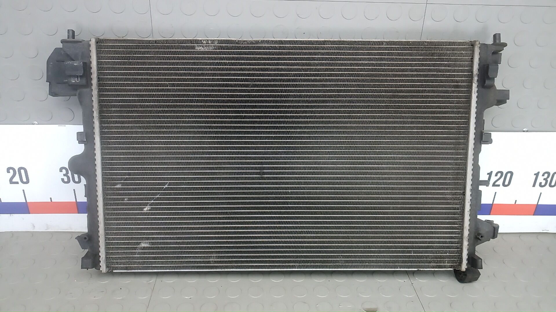 Радиатор охлаждения двигателя основной