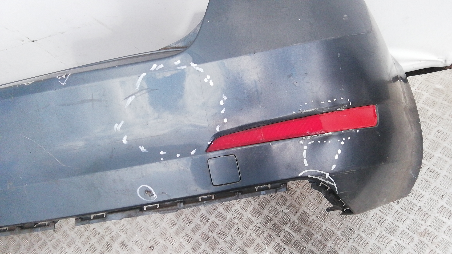 Бампер задний