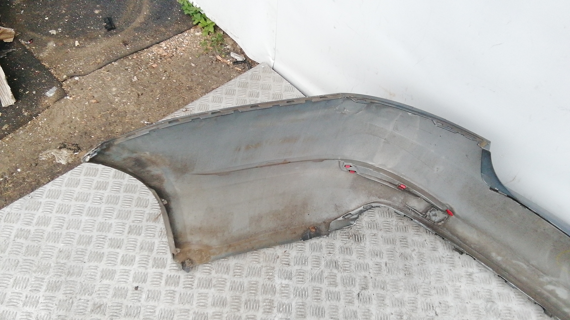 Бампер задний