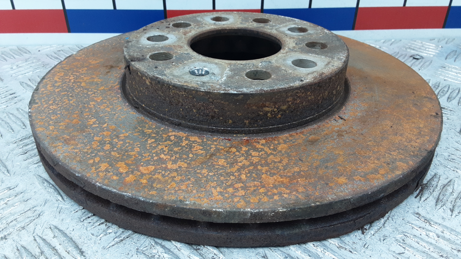 Диск тормозной передний вентилируемый