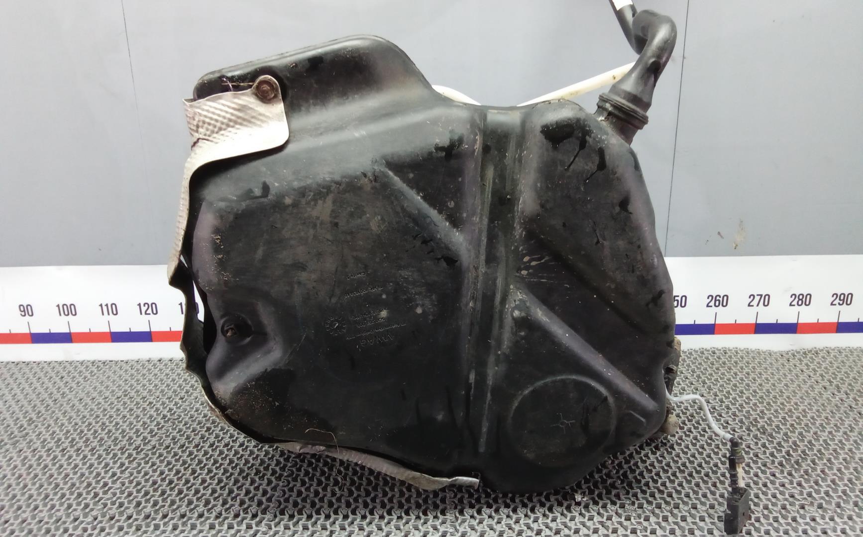 Бак топливный