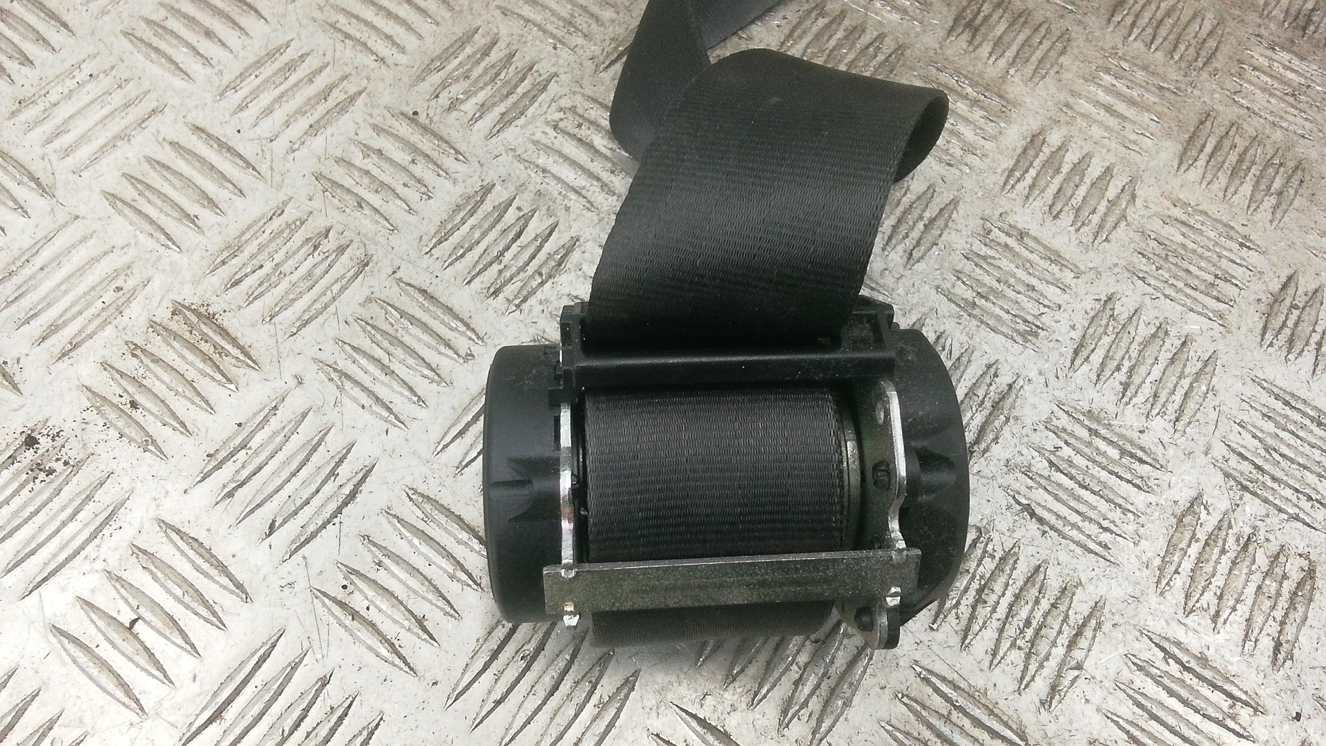 Ремень безопасности с пиропатроном