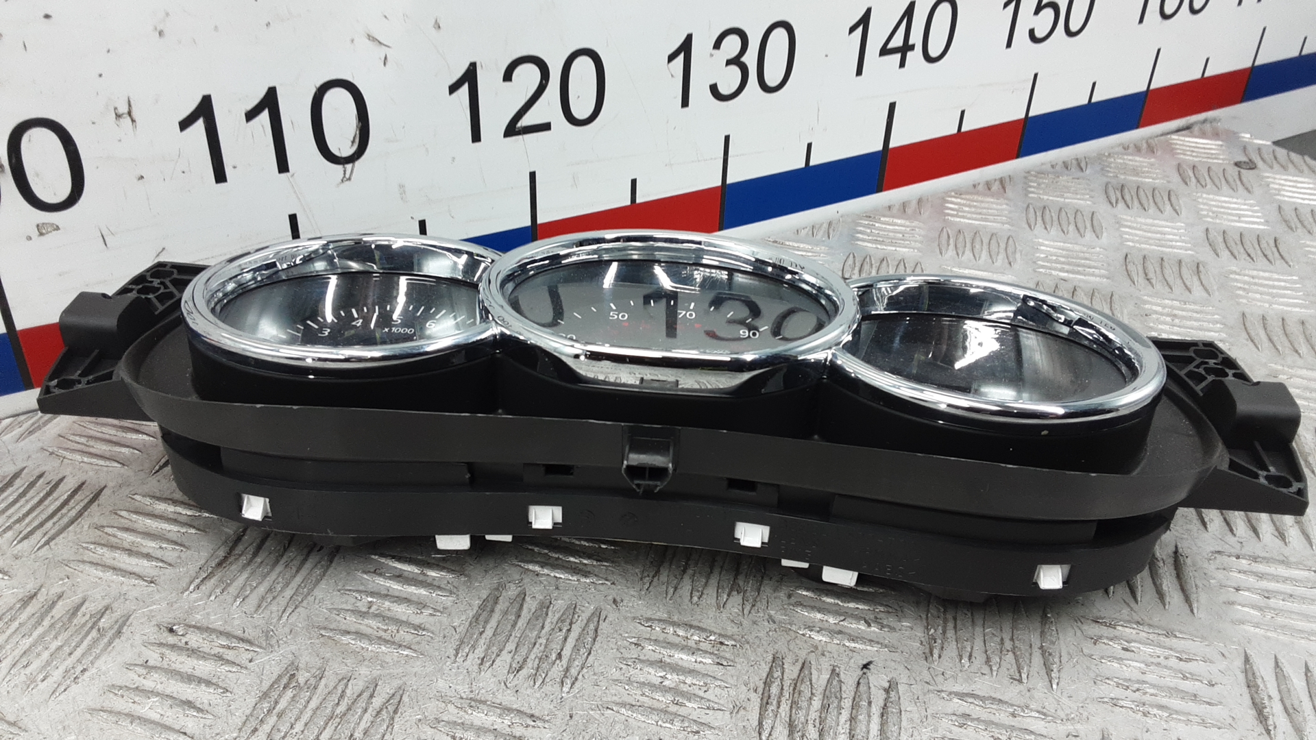 Панель приборов