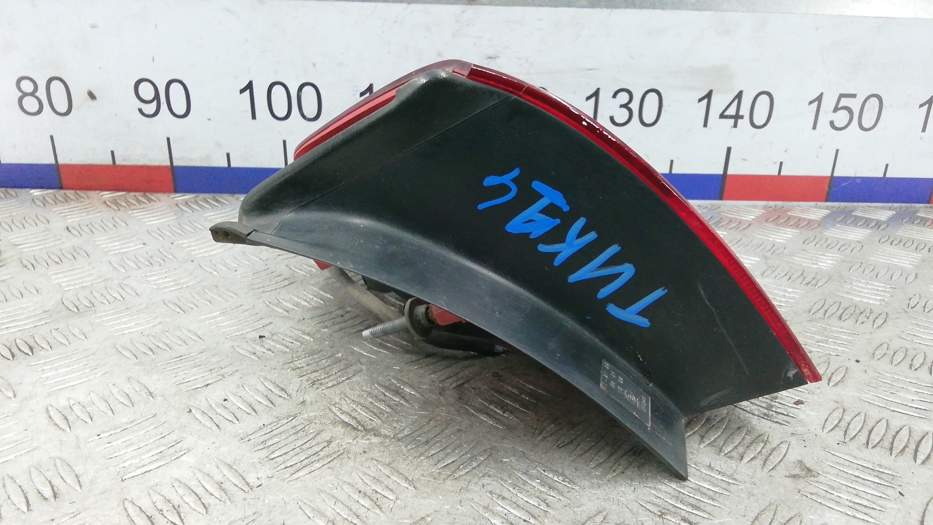 Фонарь задний правый