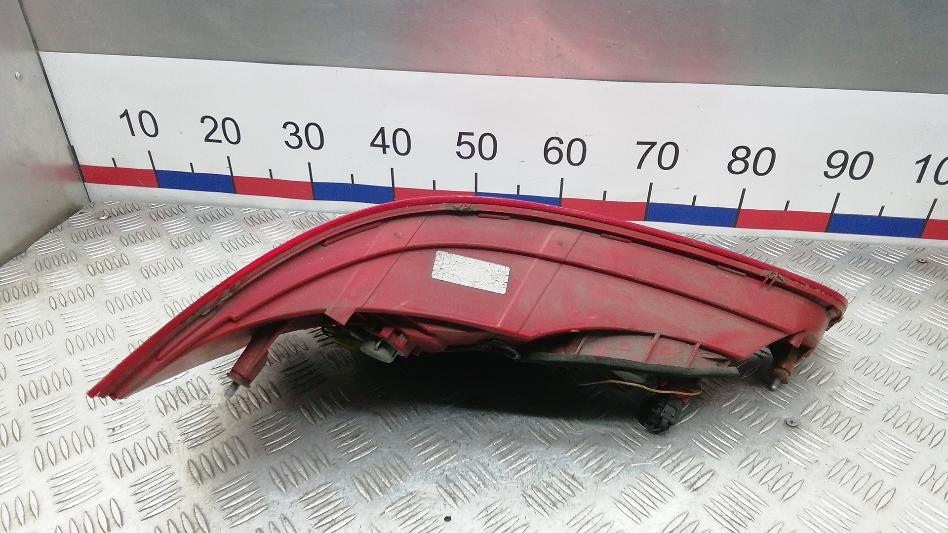 Фонарь задний правый