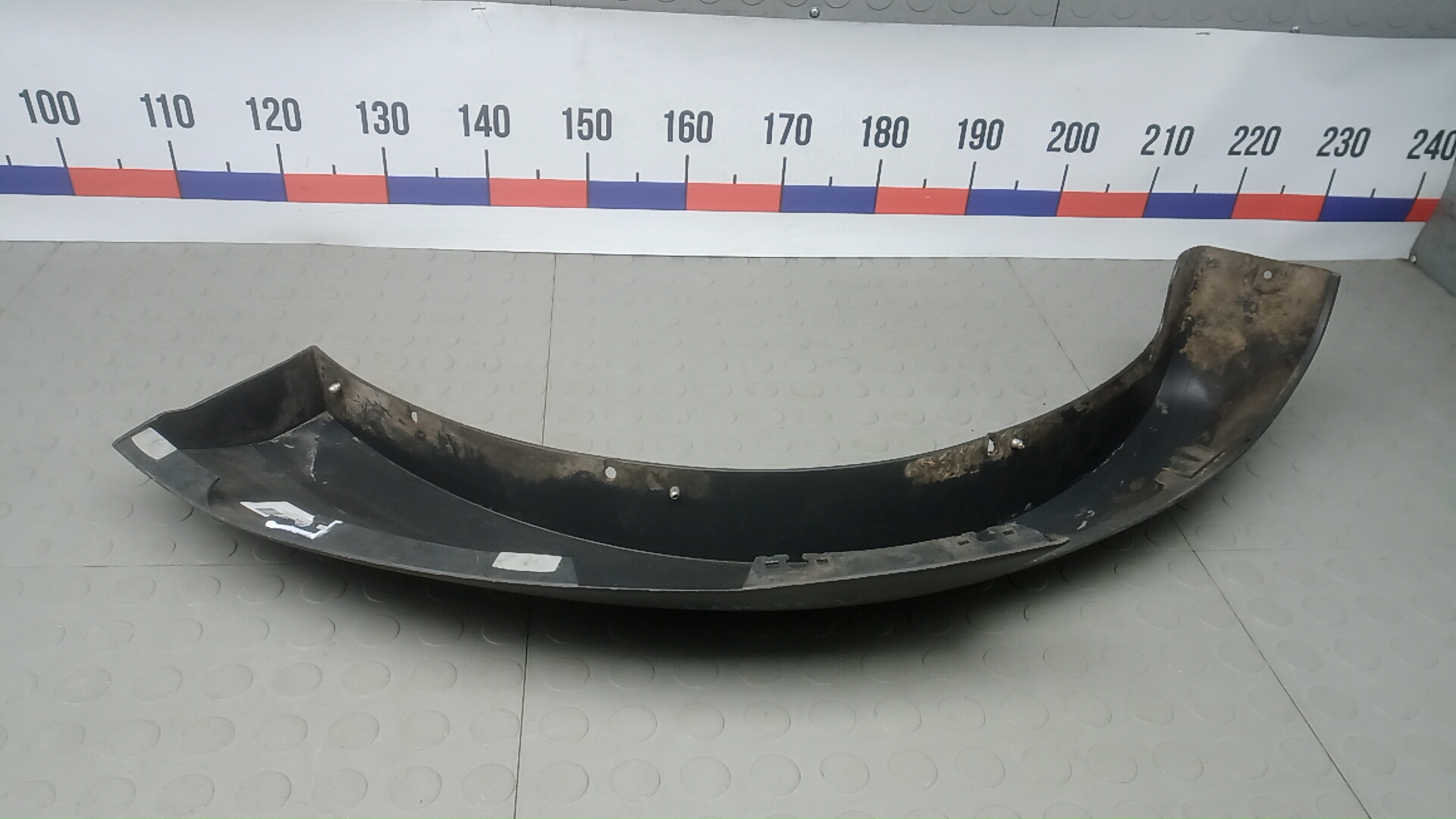 Накладка заднего крыла левого