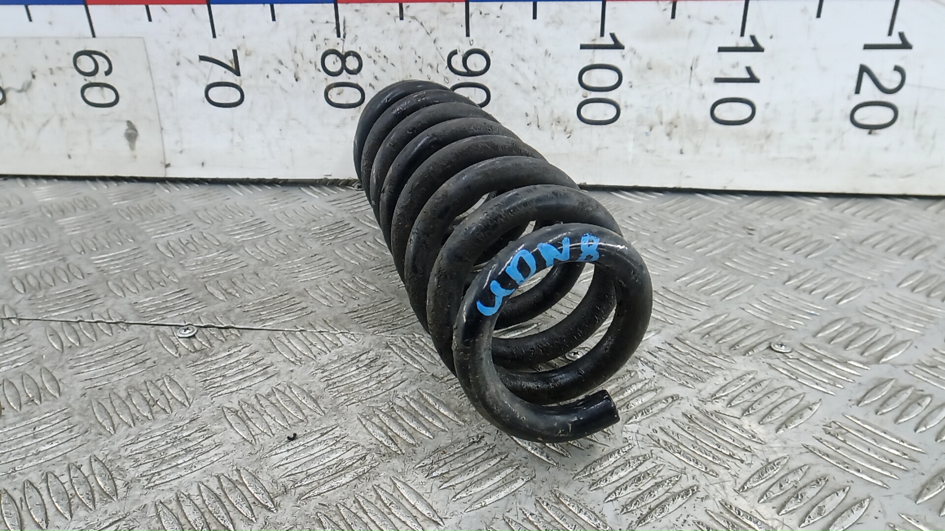 Пружина задняя