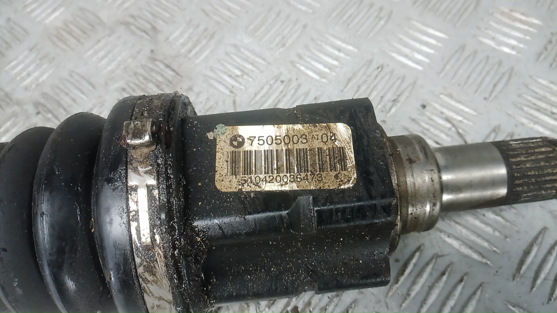 Полуось передняя левая