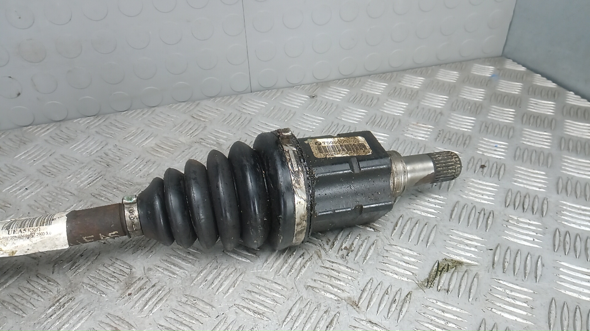 Полуось передняя левая